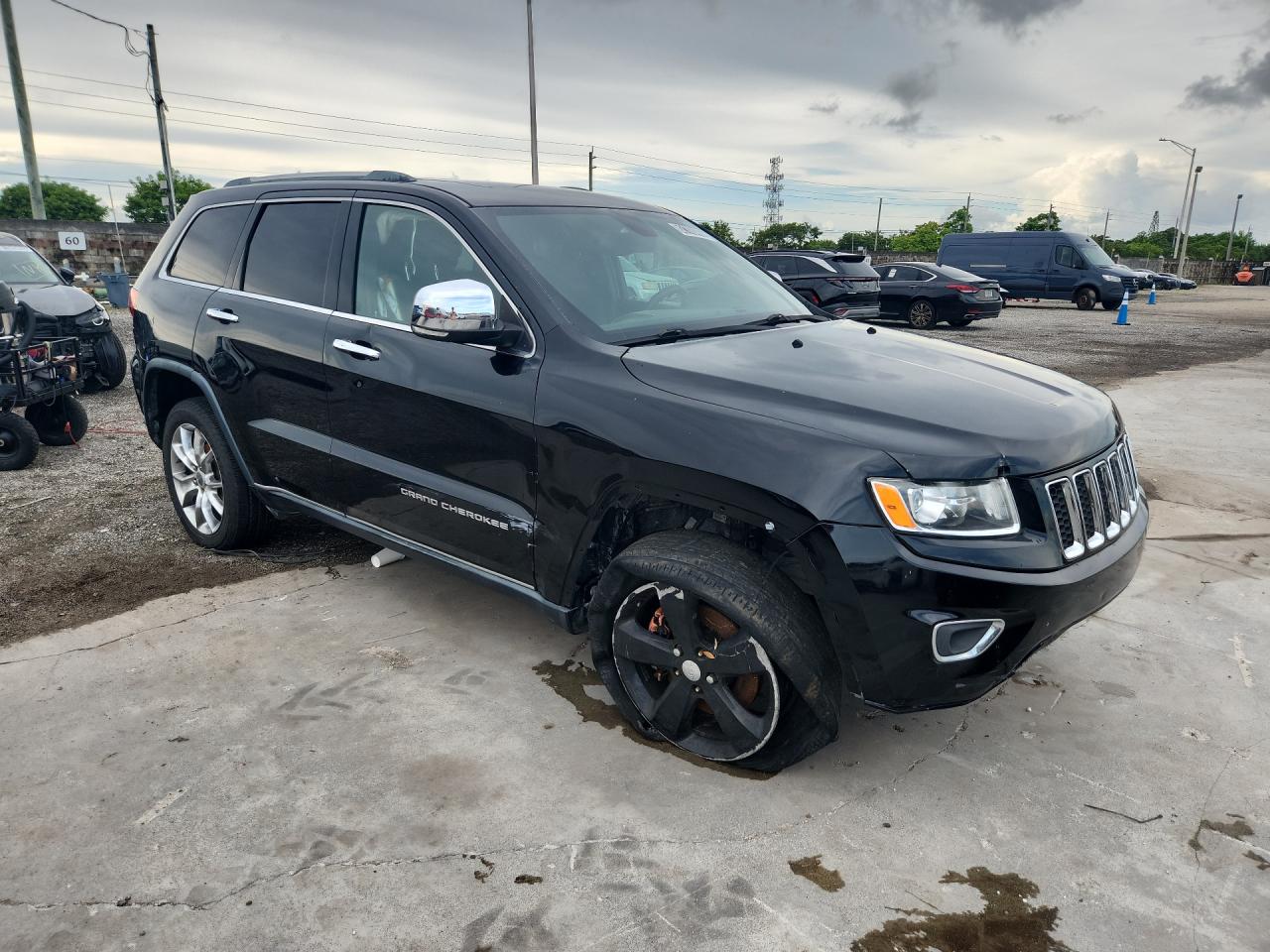 2014 Jeep Grand Cherokee Limited Black vin: 1C4RJFBT0EC226995 Damage: Hood, Dent(S) W/ Paint Dmg, 3 To 4 Inches