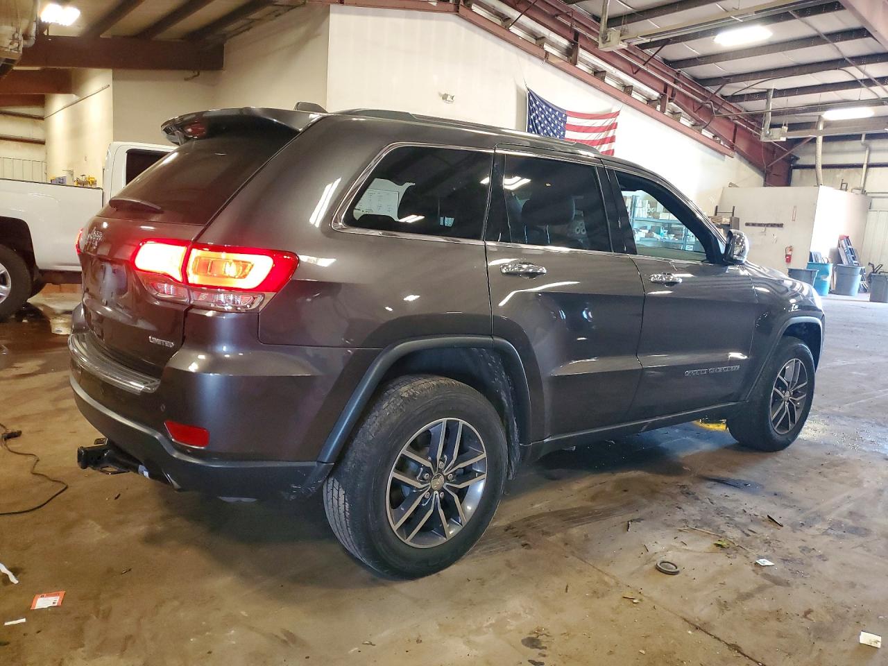 2017 Jeep Grand Cherokee Limited Gray vin: 1C4RJFBT2HC808214