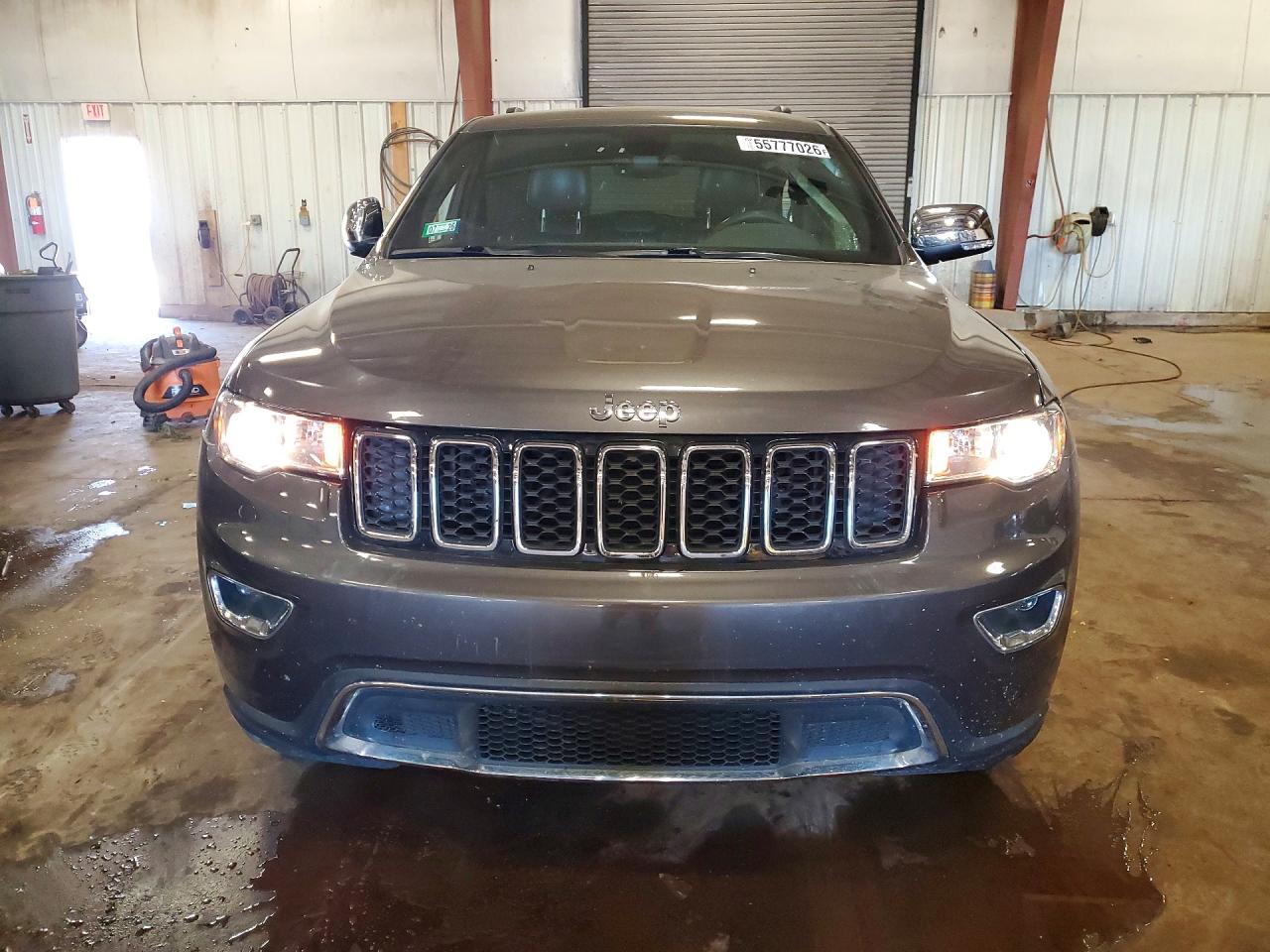 2017 Jeep Grand Cherokee Limited Gray vin: 1C4RJFBT2HC808214