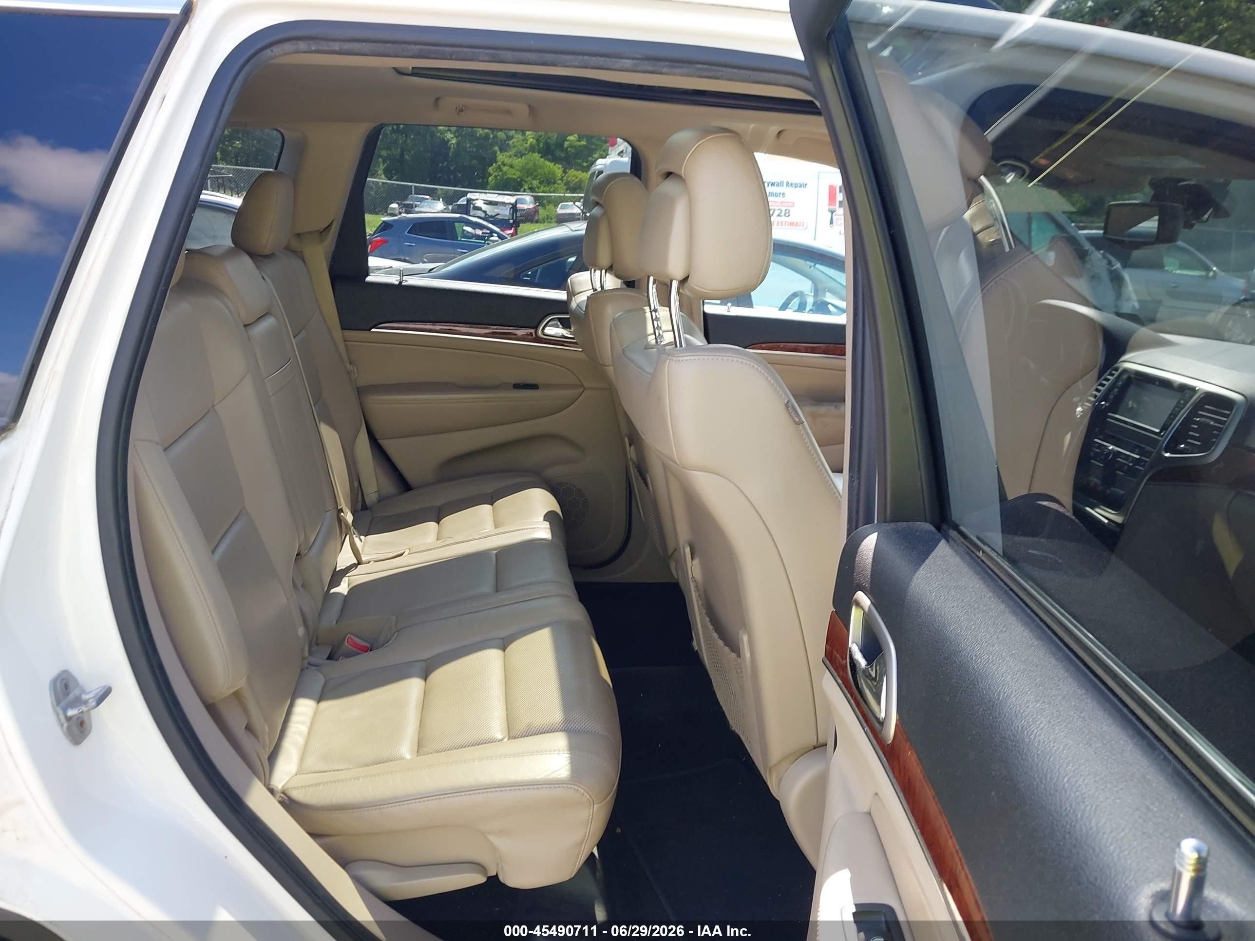 2012 Jeep Grand Cherokee Limited White vin: 1C4RJFBT3CC273287