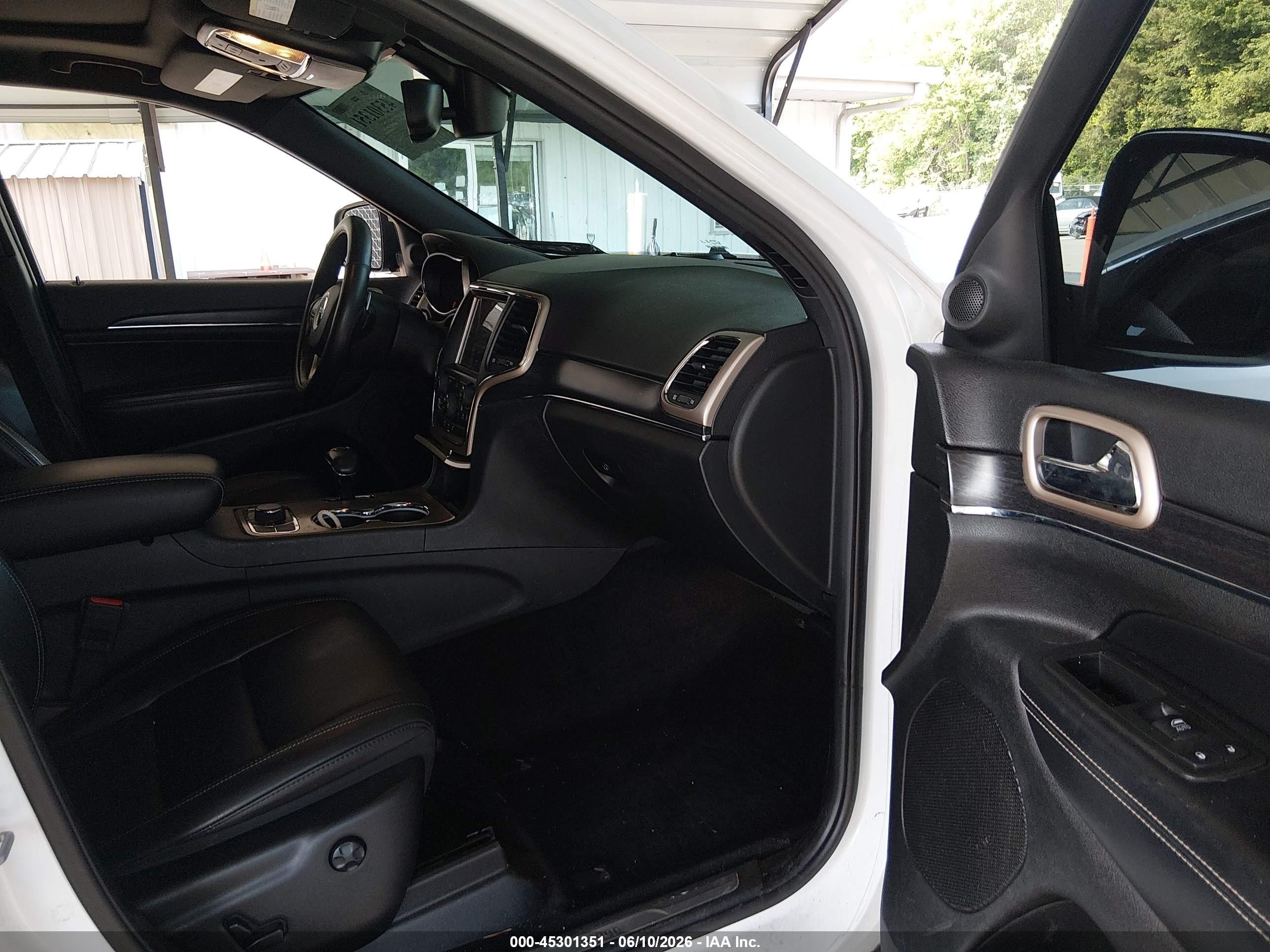 2014 Jeep Grand Cherokee Limited White vin: 1C4RJFBT7EC142446