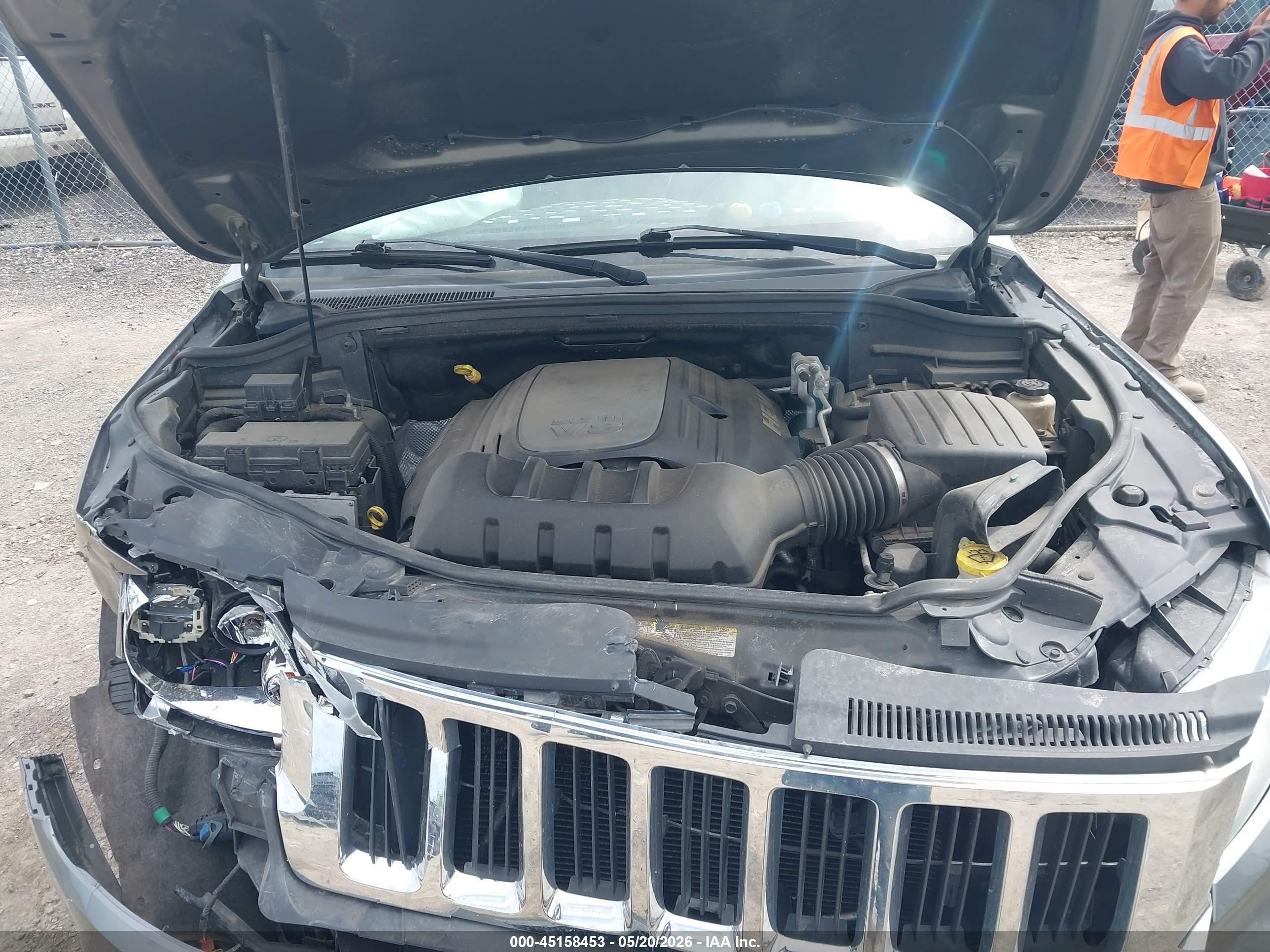 2013 Jeep Grand Cherokee Limited Silver vin: 1C4RJFBT8DC600316