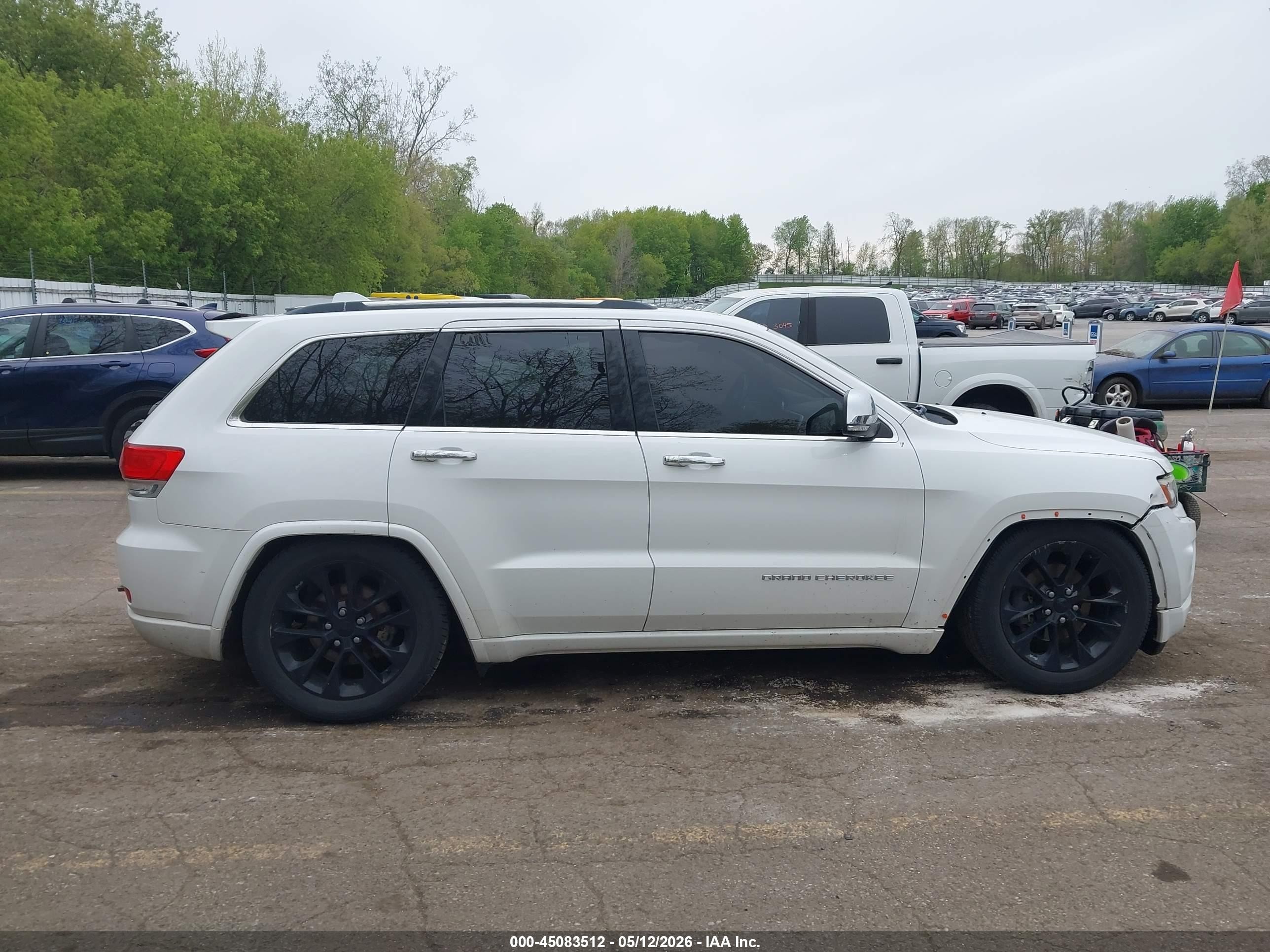 2014 Jeep Grand Cherokee Overland White vin: 1C4RJFCG0EC122380