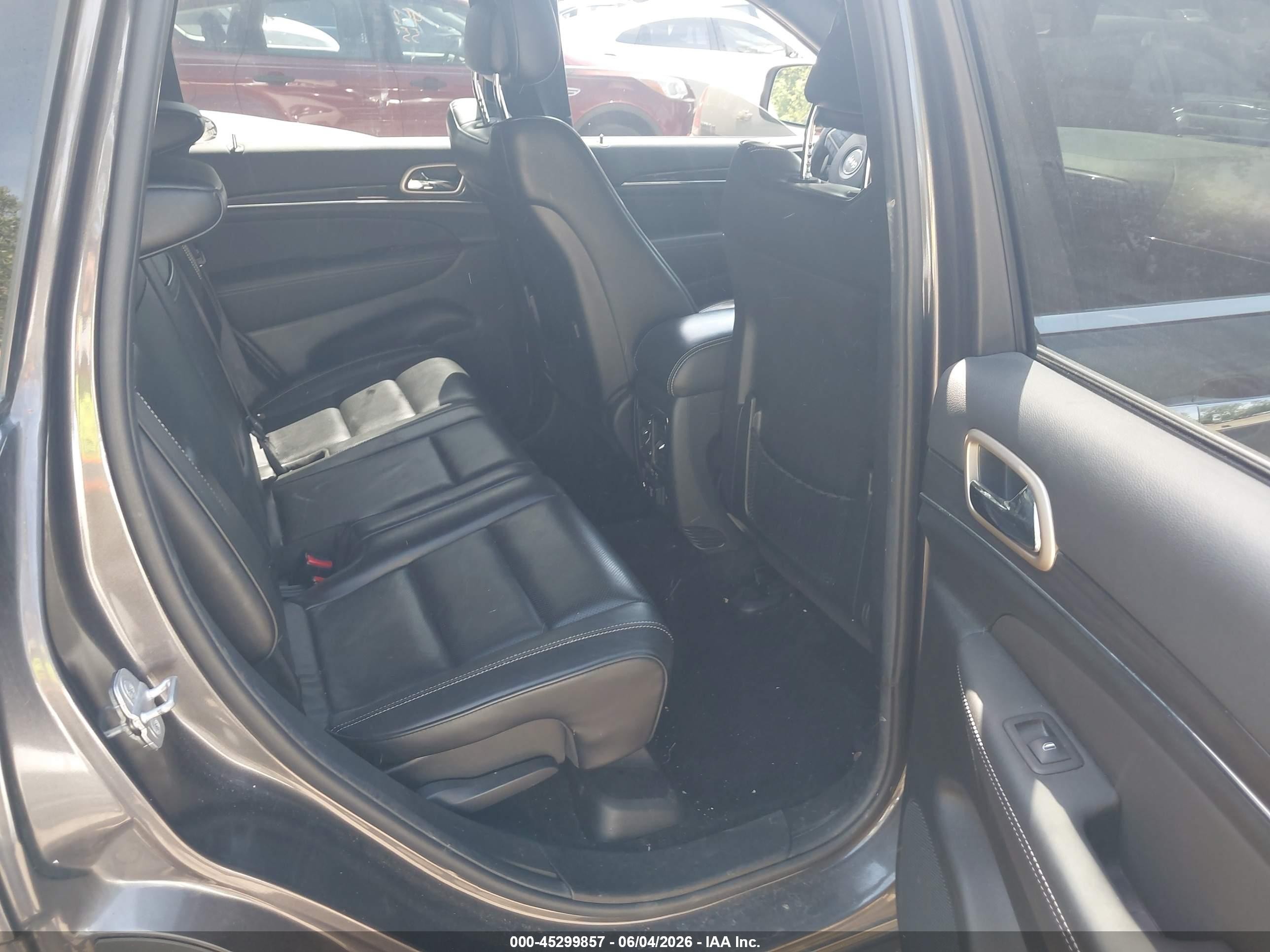 2014 Jeep Grand Cherokee Overland Gray vin: 1C4RJFCG0EC247587