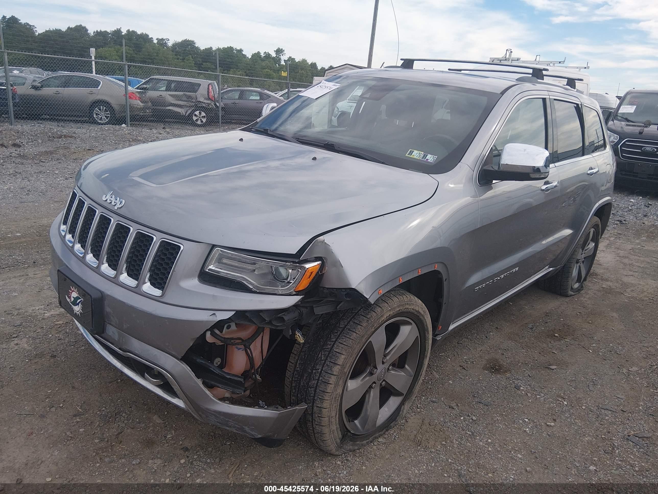 2015 Jeep Grand Cherokee Overland Silver vin: 1C4RJFCG0FC238003