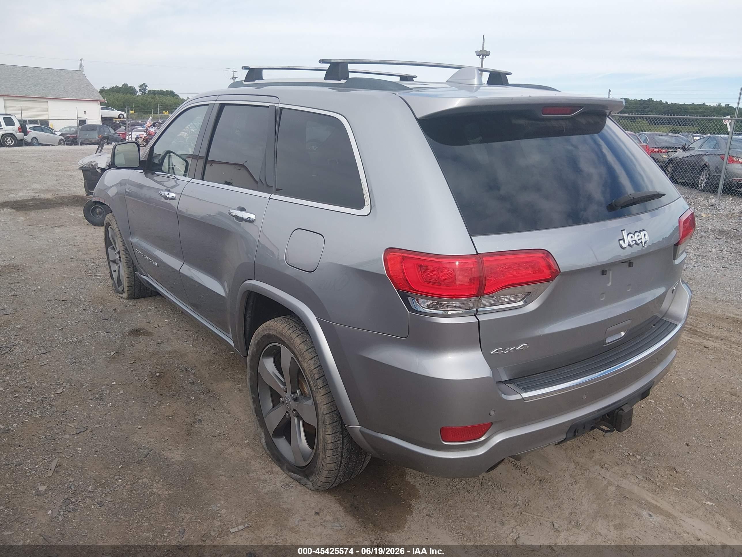 2015 Jeep Grand Cherokee Overland Silver vin: 1C4RJFCG0FC238003