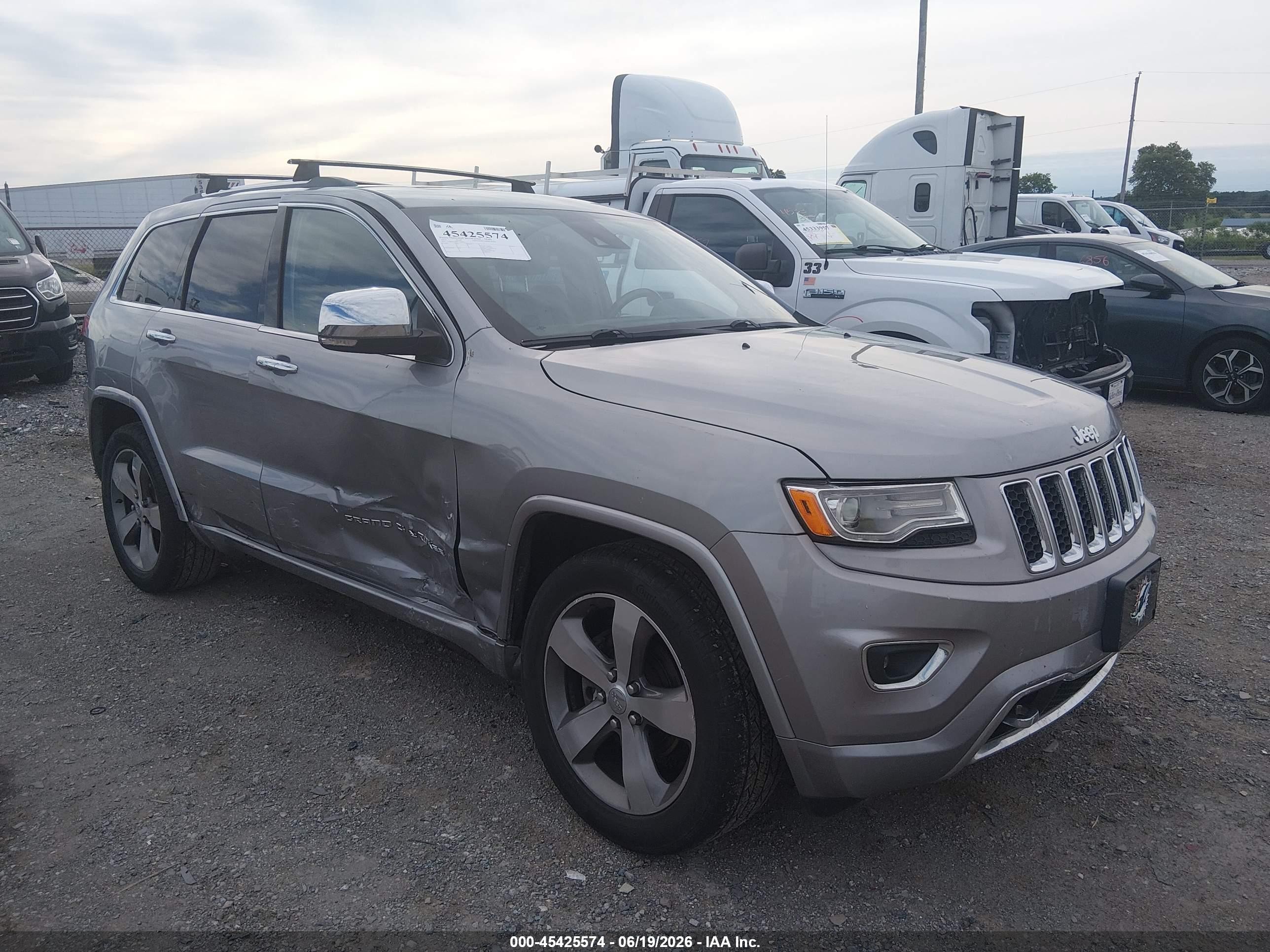 2015 Jeep Grand Cherokee Overland Silver vin: 1C4RJFCG0FC238003