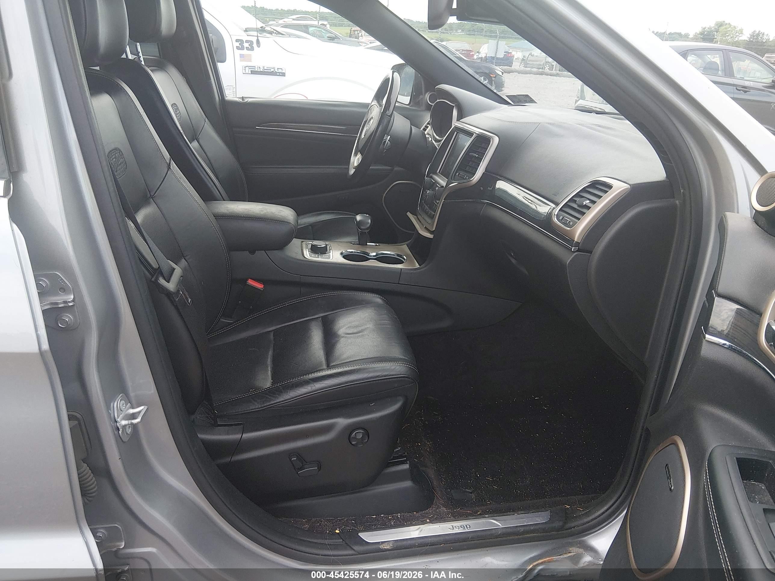 2015 Jeep Grand Cherokee Overland Silver vin: 1C4RJFCG0FC238003