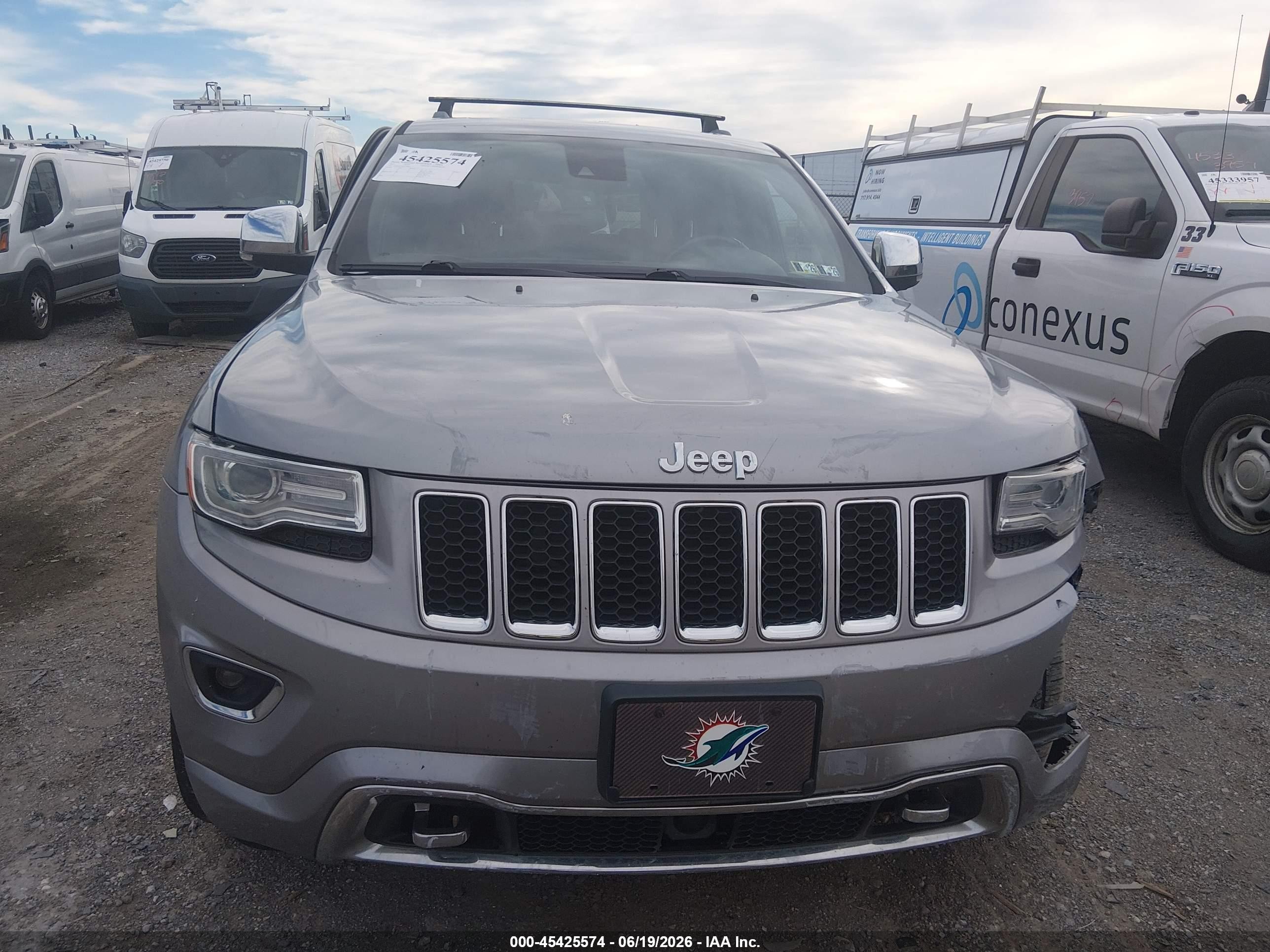 2015 Jeep Grand Cherokee Overland Silver vin: 1C4RJFCG0FC238003