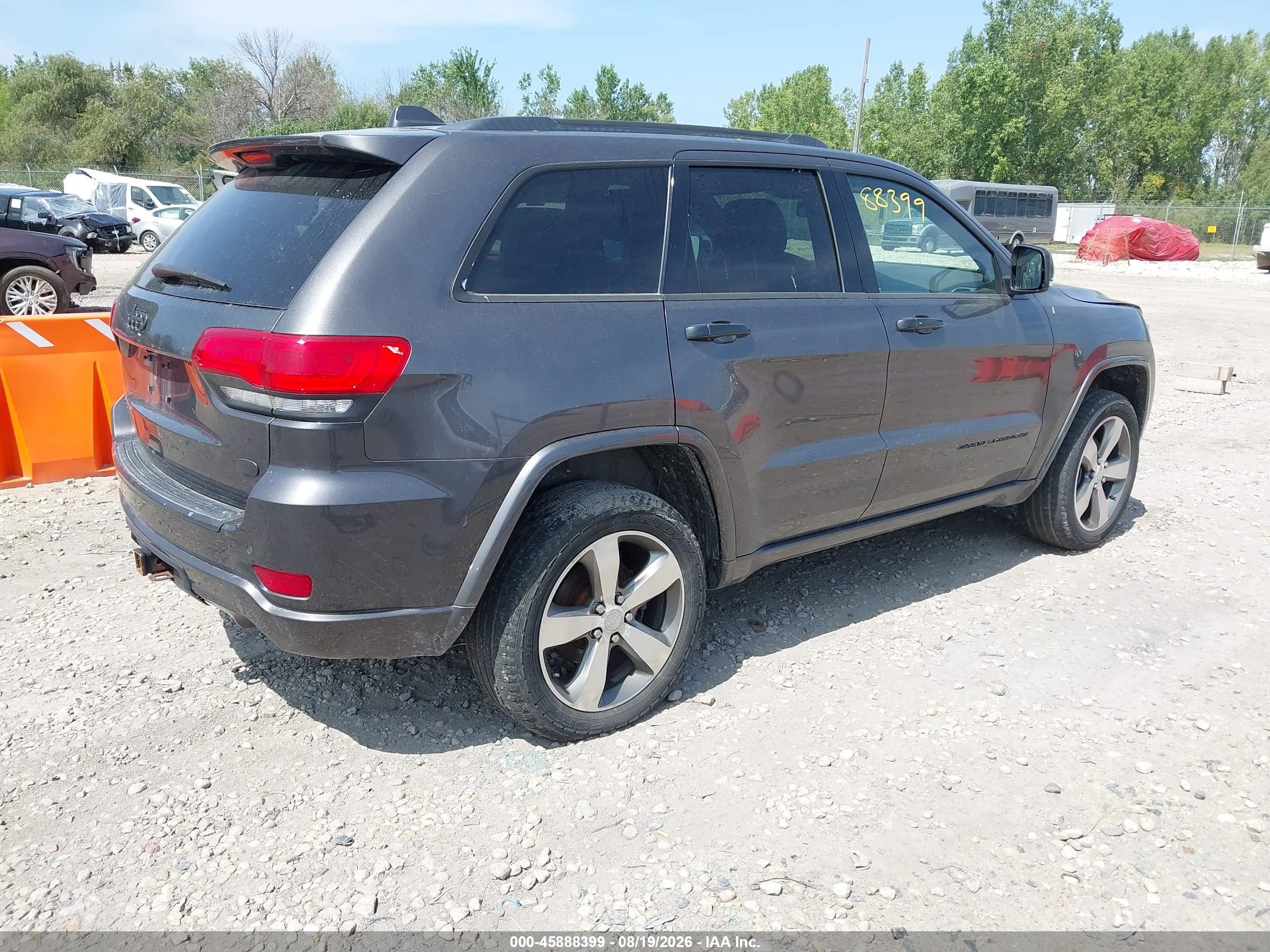 2015 Jeep Grand Cherokee Overland Gray vin: 1C4RJFCG0FC704741