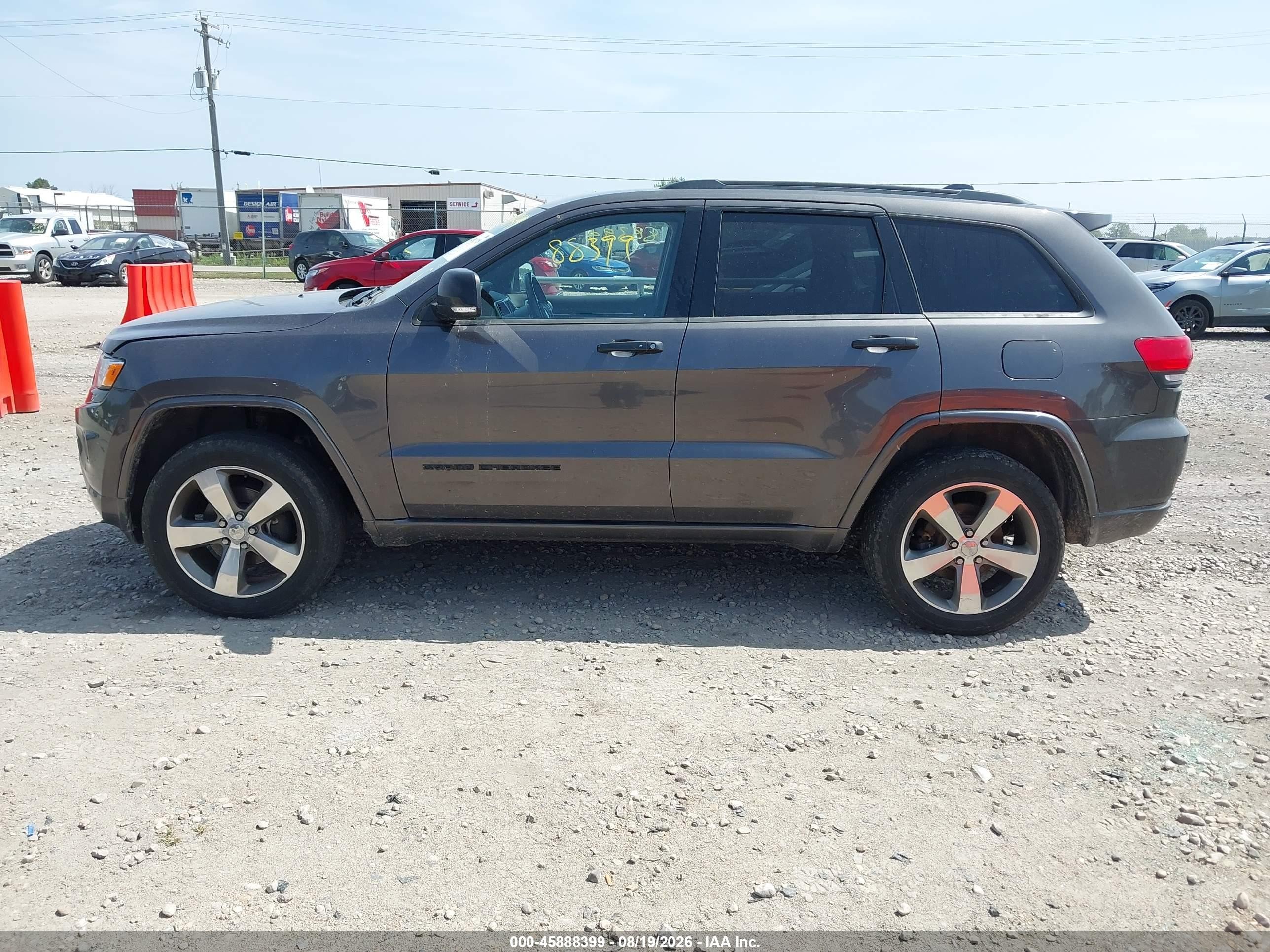 2015 Jeep Grand Cherokee Overland Gray vin: 1C4RJFCG0FC704741