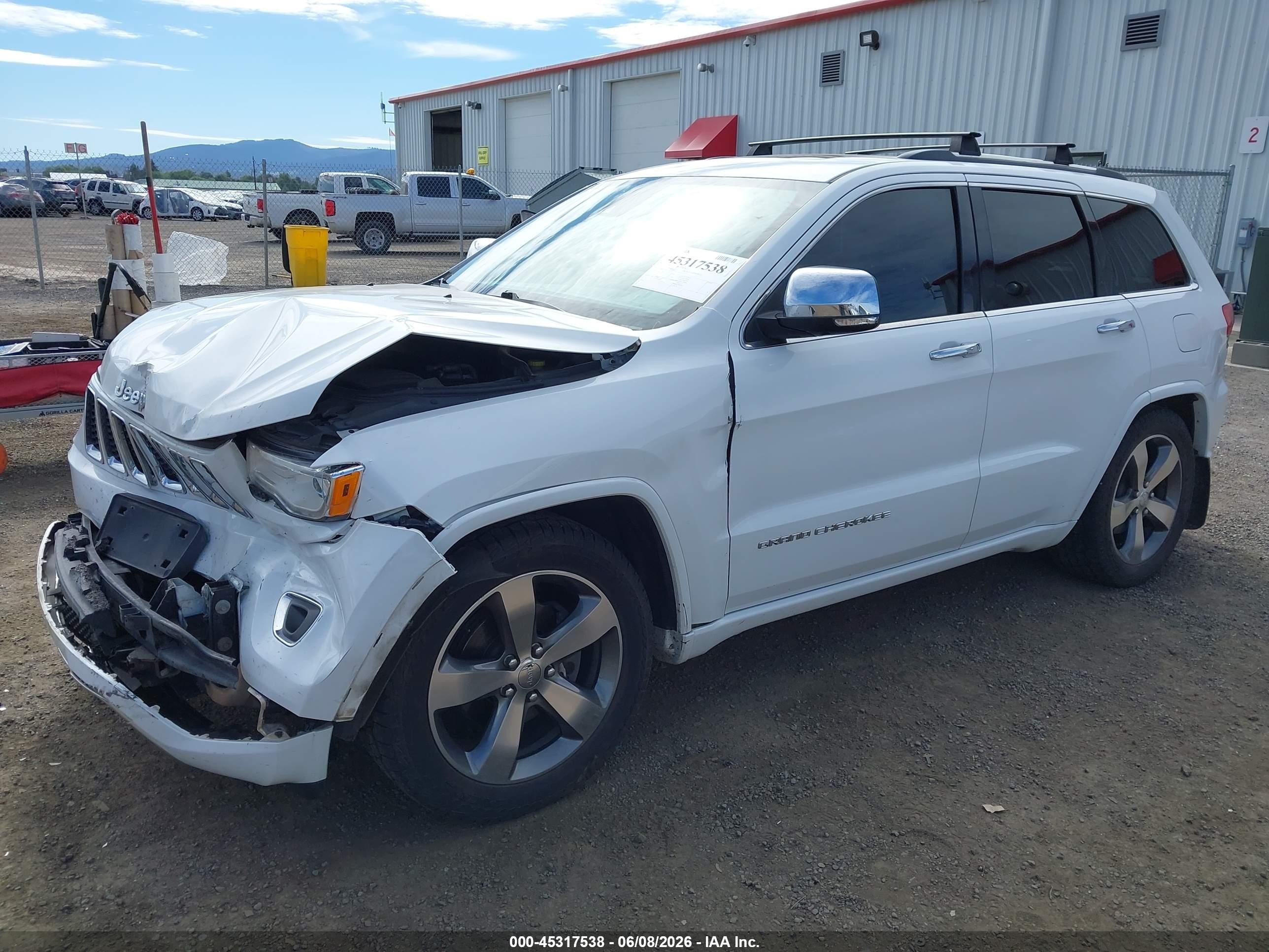 2015 Jeep Grand Cherokee Overland White vin: 1C4RJFCG0FC726528