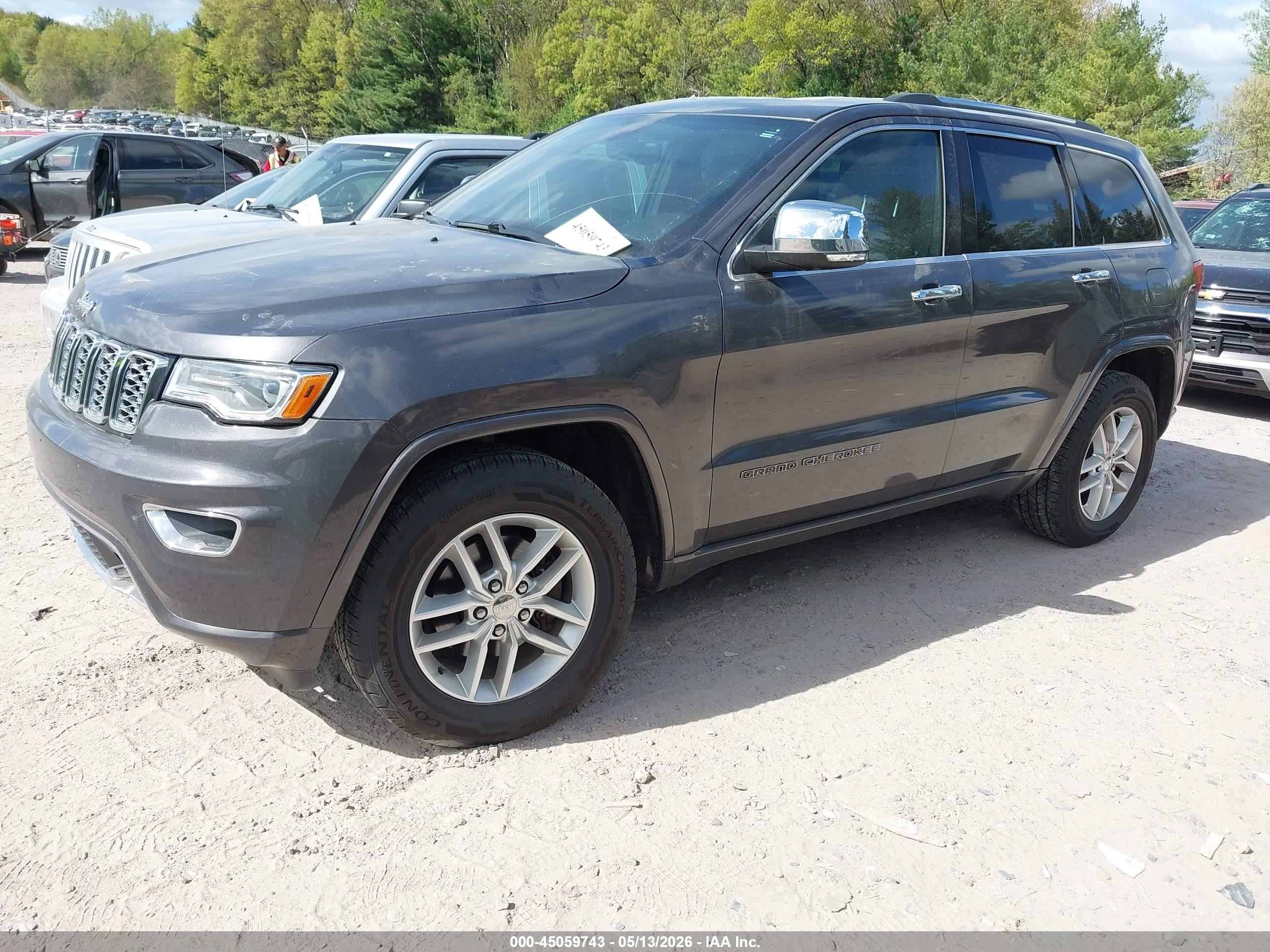 2017 Jeep Grand Cherokee Overland 4x4 Gray vin: 1C4RJFCG0HC680203