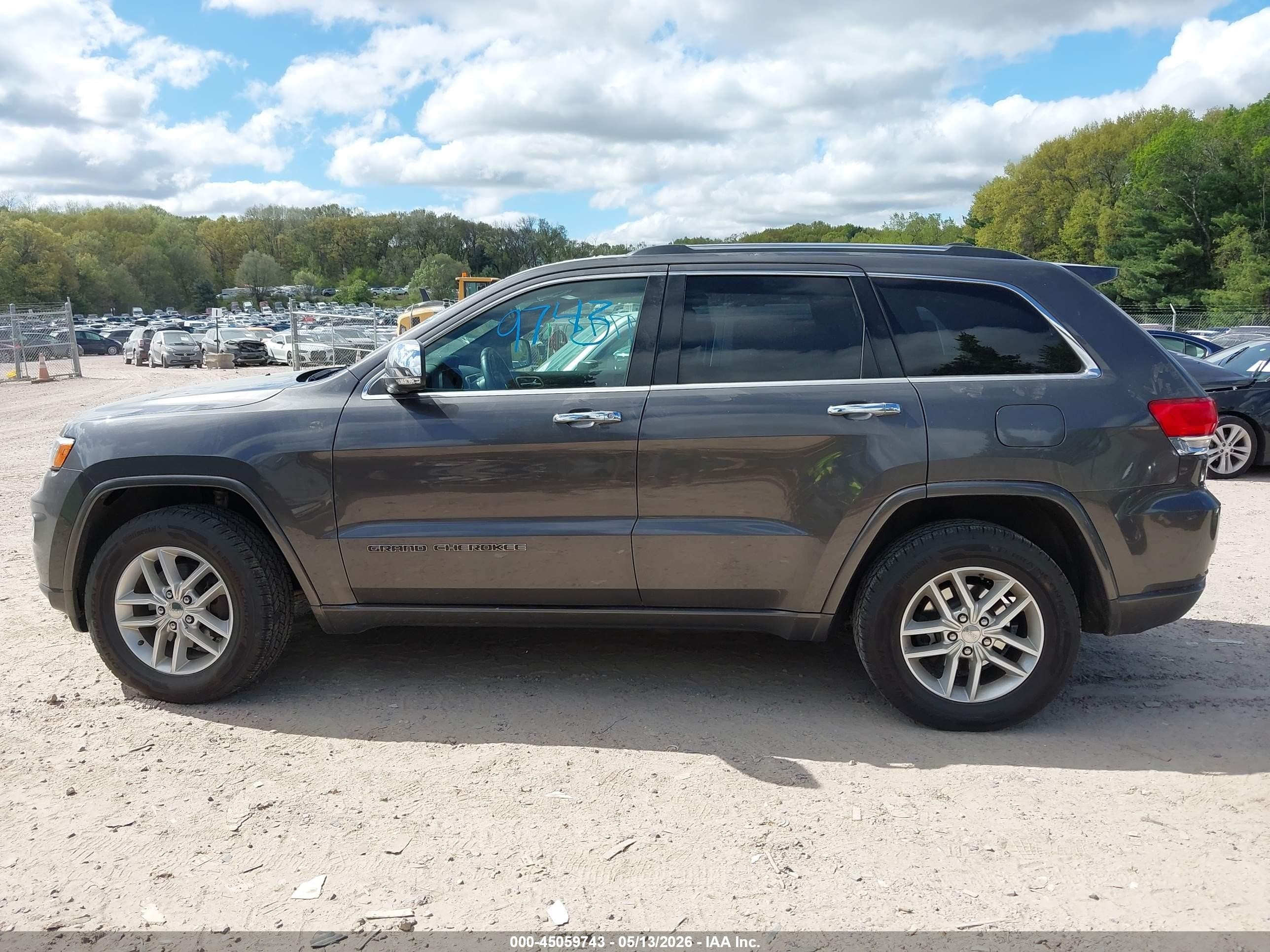2017 Jeep Grand Cherokee Overland 4x4 Gray vin: 1C4RJFCG0HC680203