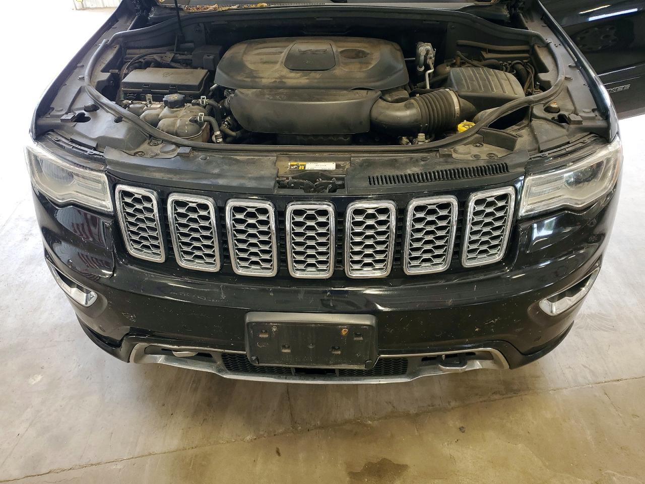2019 Jeep Grand Cherokee Overland Black vin: 1C4RJFCG0KC666485