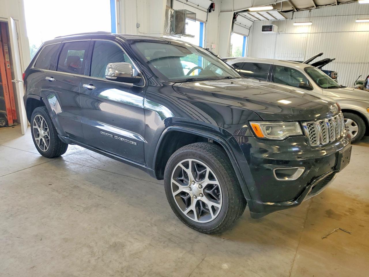 2019 Jeep Grand Cherokee Overland Black vin: 1C4RJFCG0KC666485