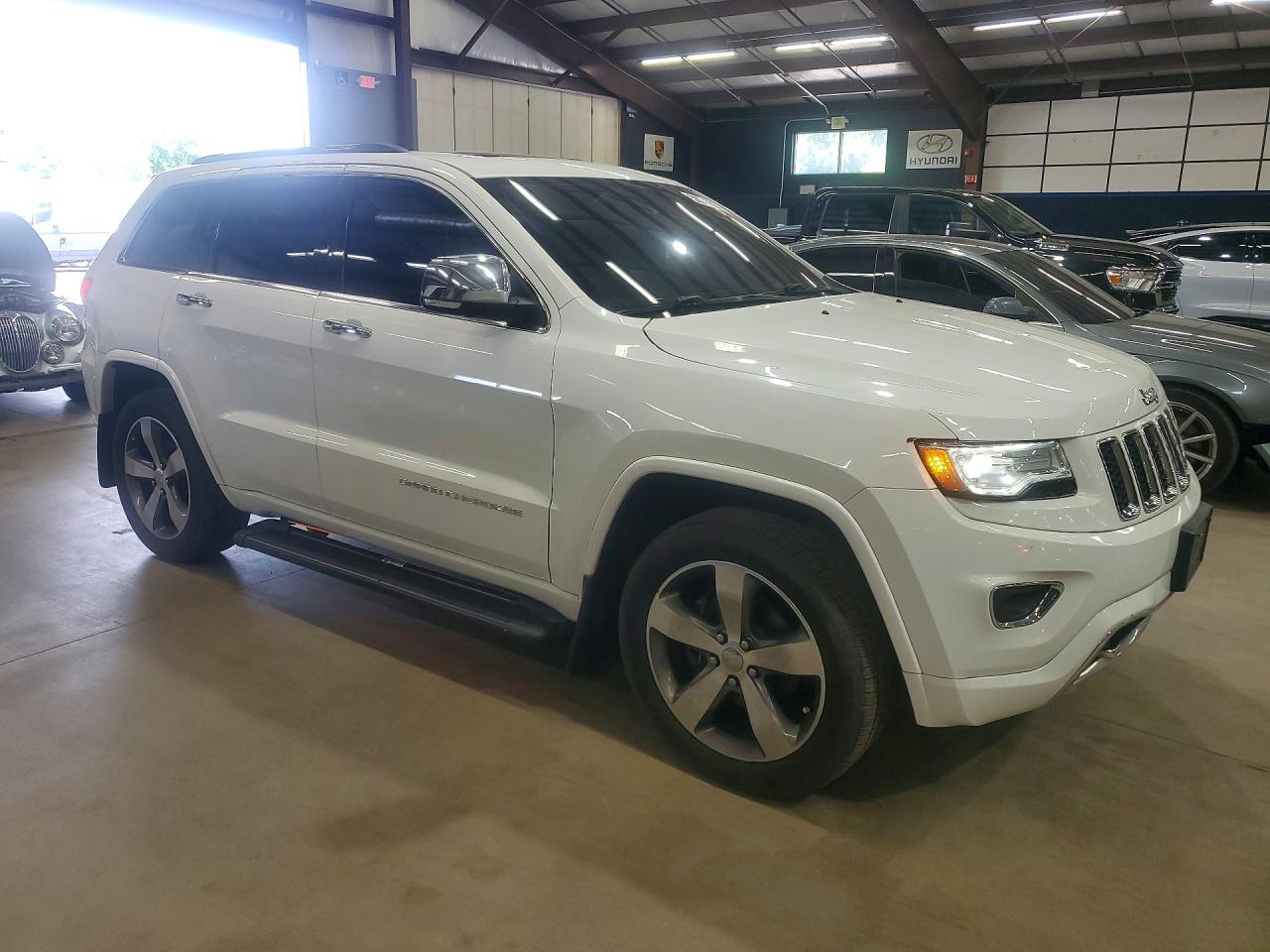 2014 Jeep Grand Cherokee Overland White vin: 1C4RJFCG1EC395781