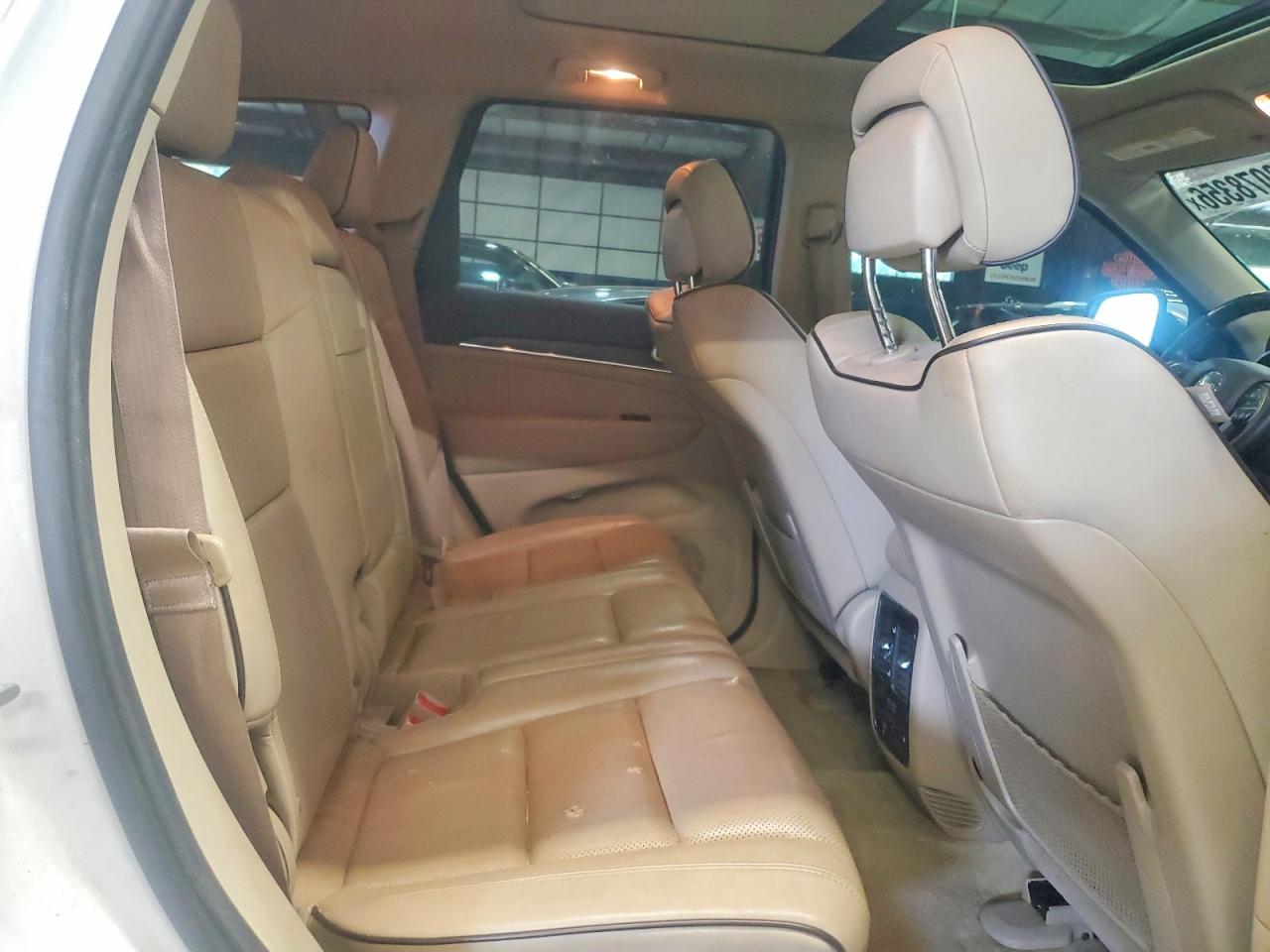 2014 Jeep Grand Cherokee Overland White vin: 1C4RJFCG1EC395781