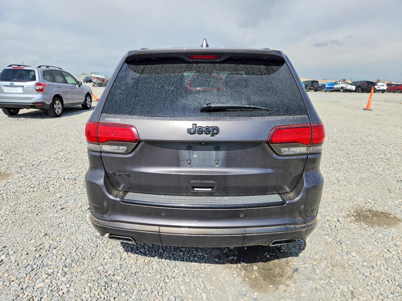 2015 Jeep Grand Cherokee Overland Gray vin: 1C4RJFCG1FC210226