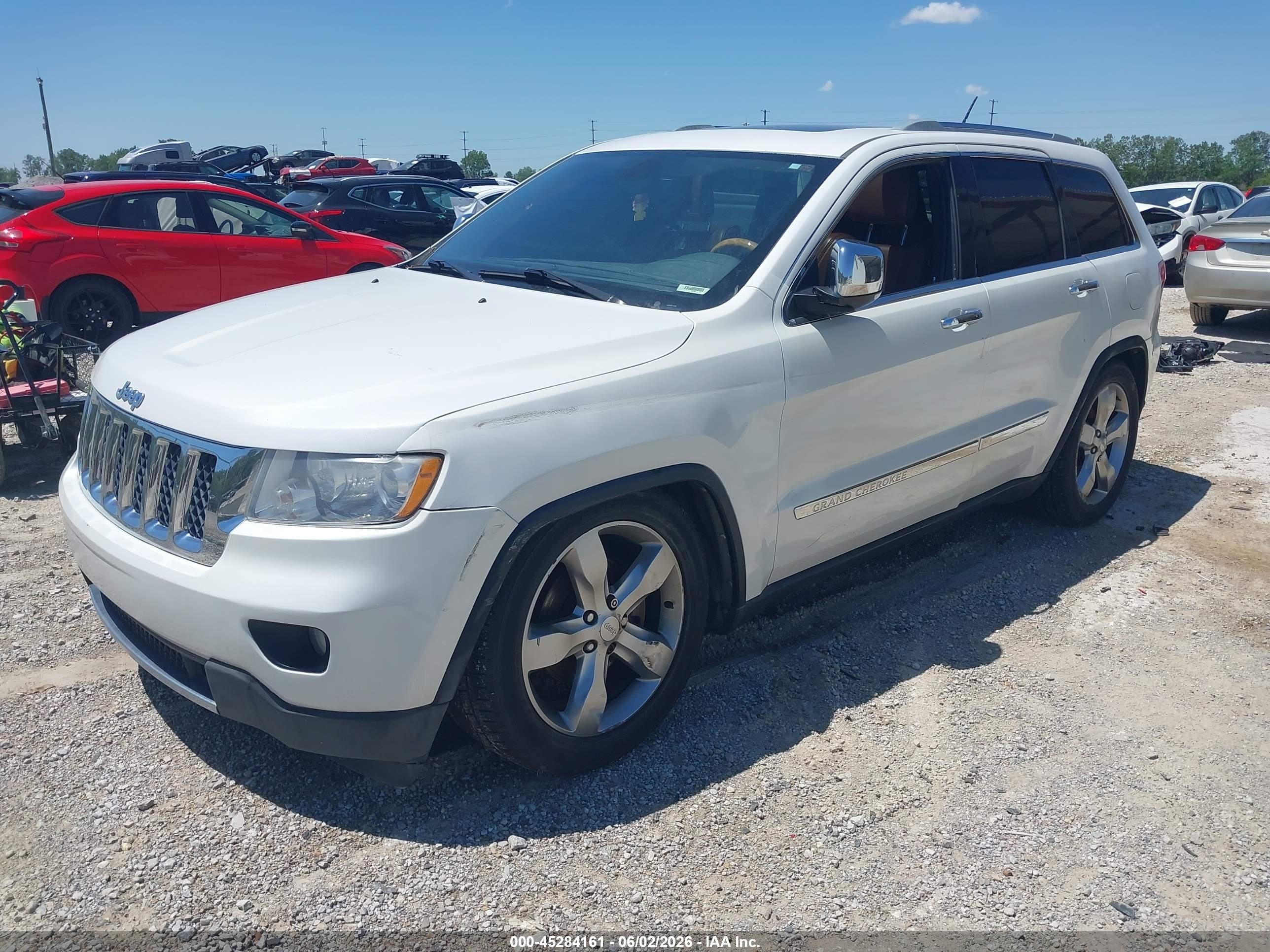 2012 Jeep Grand Cherokee Overland White vin: 1C4RJFCG2CC104721
