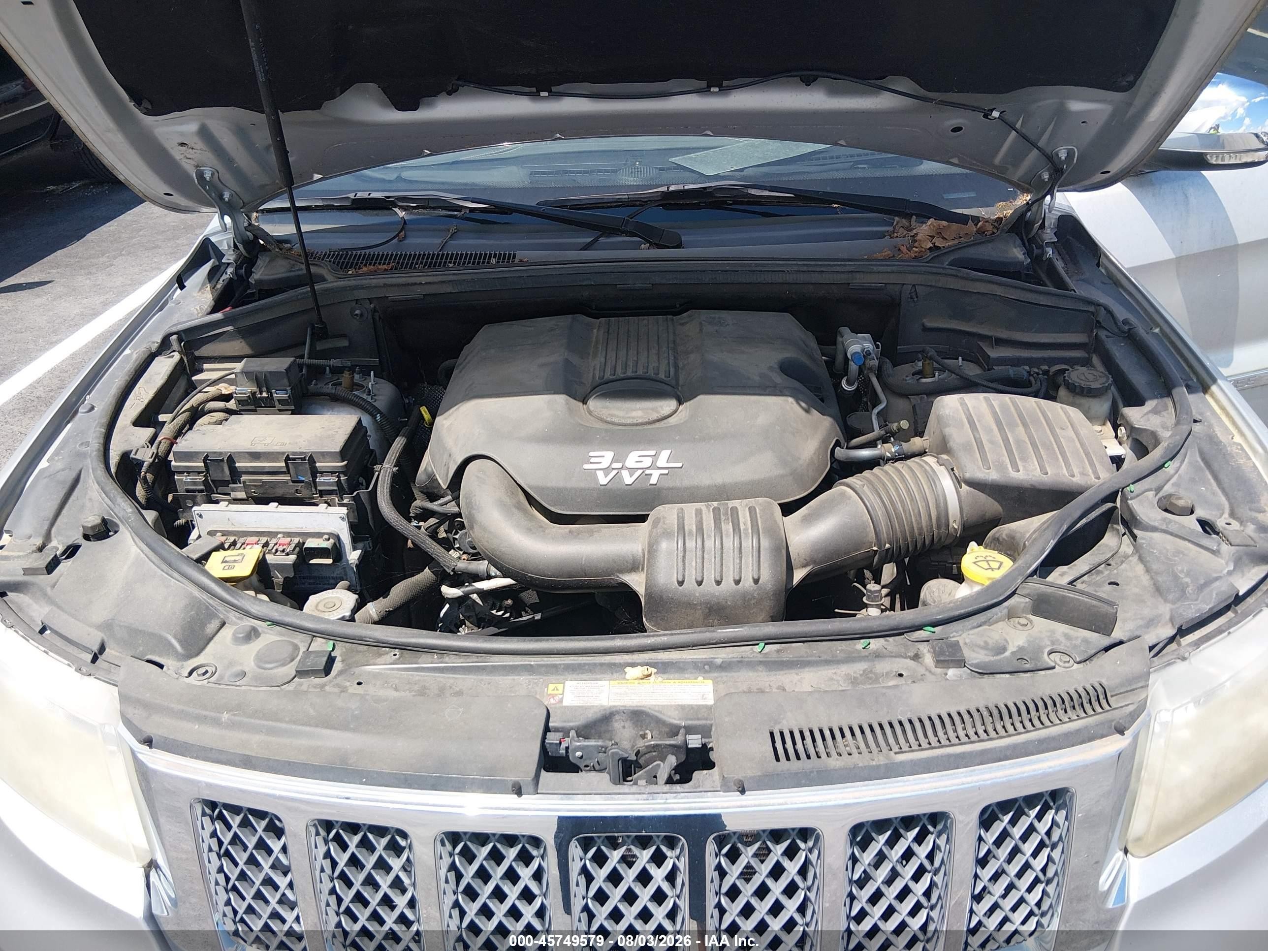 2012 Jeep Grand Cherokee Overland Silver vin: 1C4RJFCG2CC241108