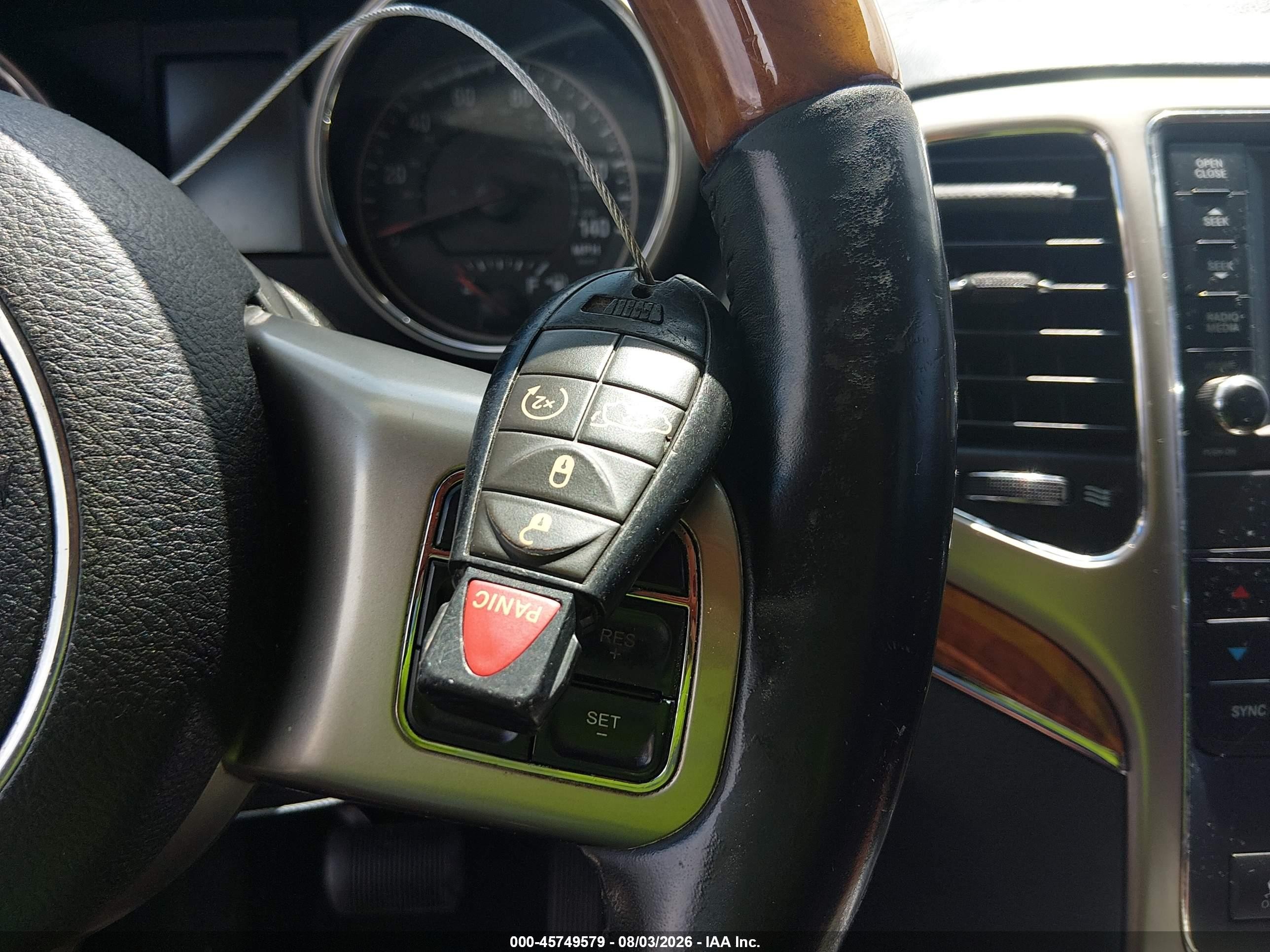2012 Jeep Grand Cherokee Overland Silver vin: 1C4RJFCG2CC241108