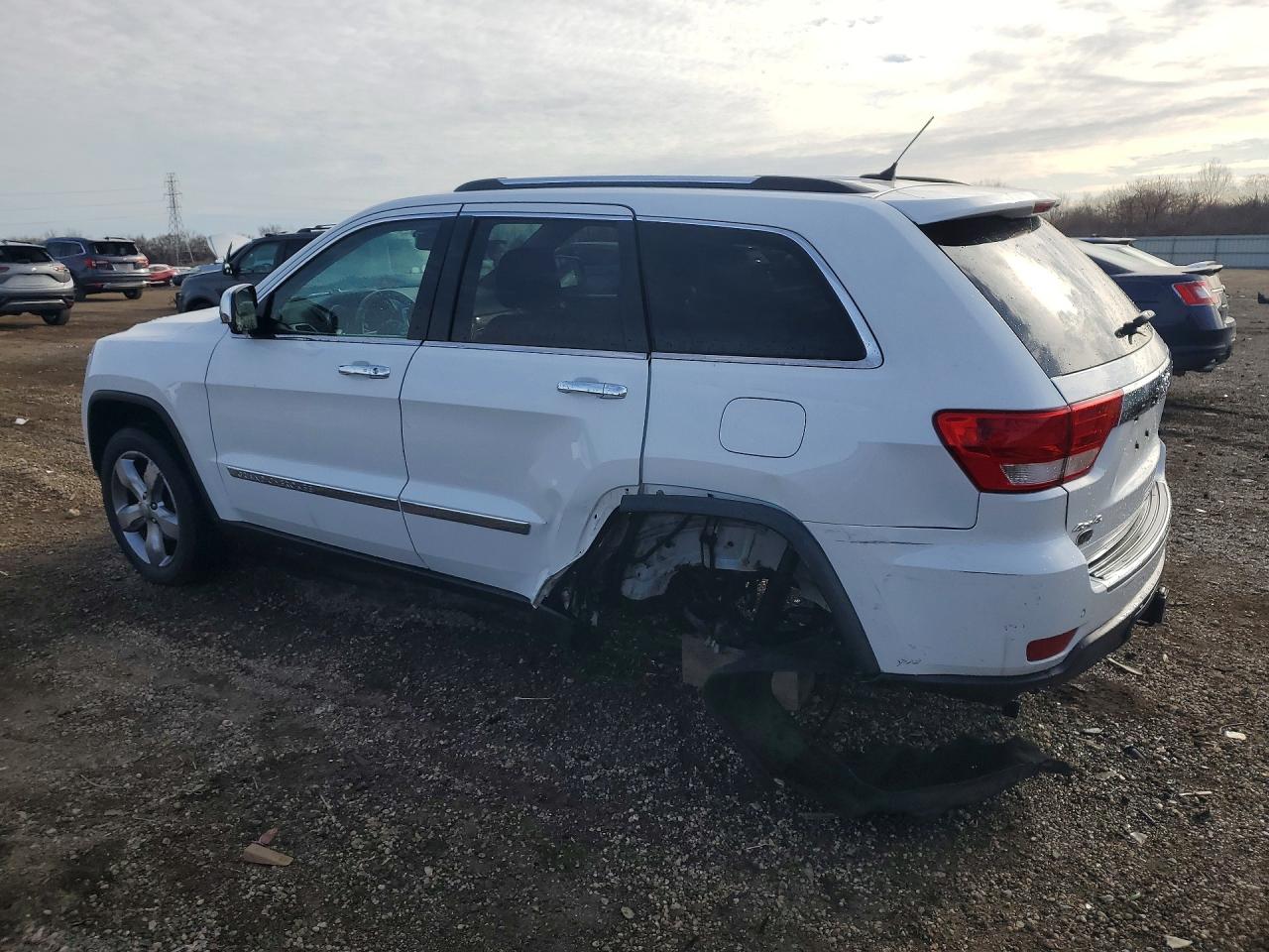 2013 Jeep Grand Cherokee Overland White vin: 1C4RJFCG2DC543449