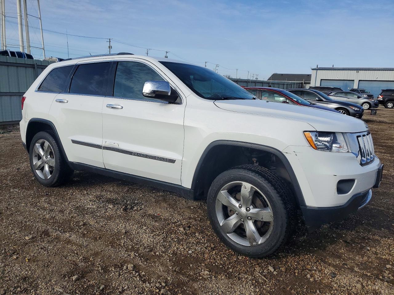 2013 Jeep Grand Cherokee Overland White vin: 1C4RJFCG2DC543449