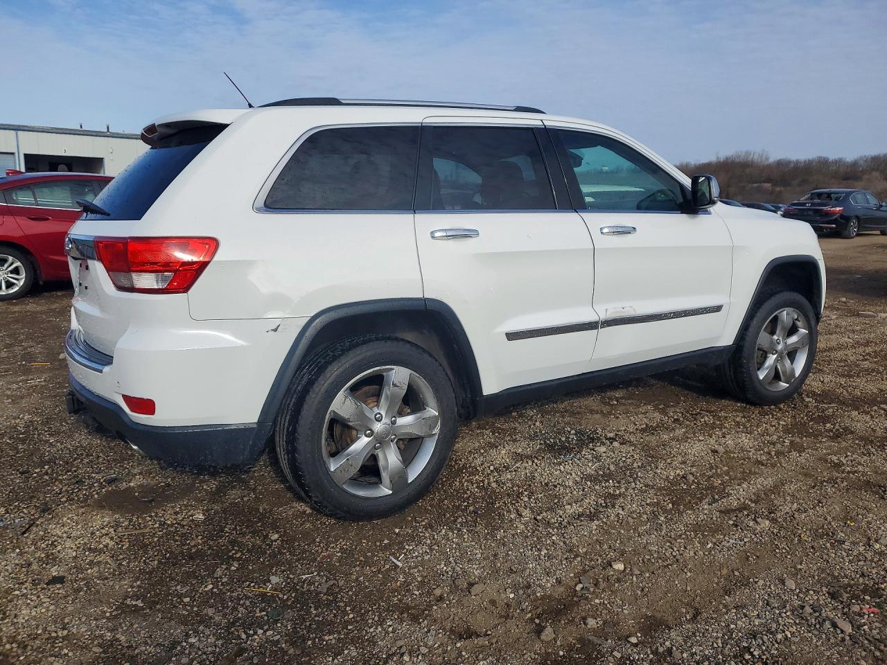 2013 Jeep Grand Cherokee Overland White vin: 1C4RJFCG2DC543449