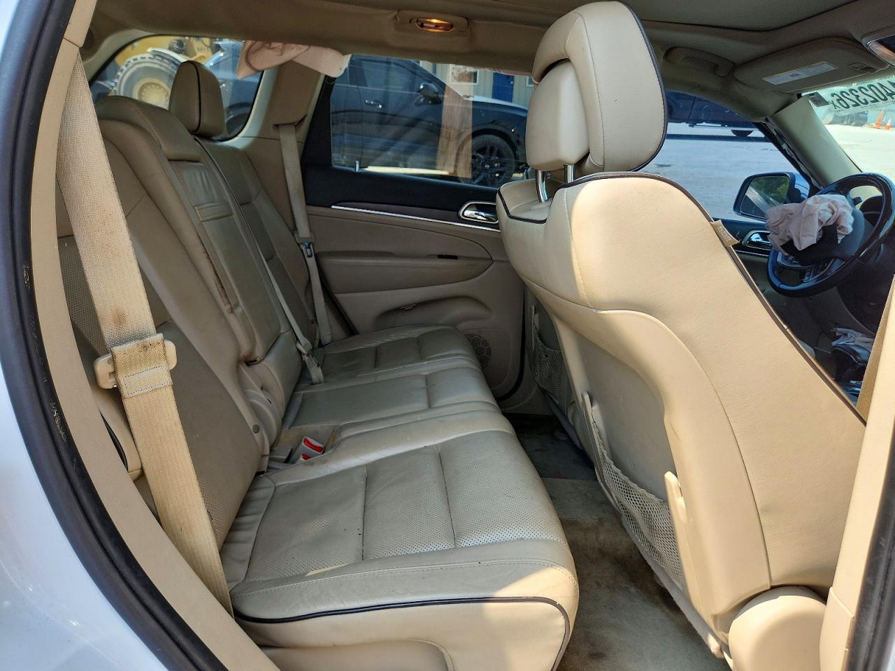 2014 Jeep Grand Cherokee Overland White vin: 1C4RJFCG2EC177946