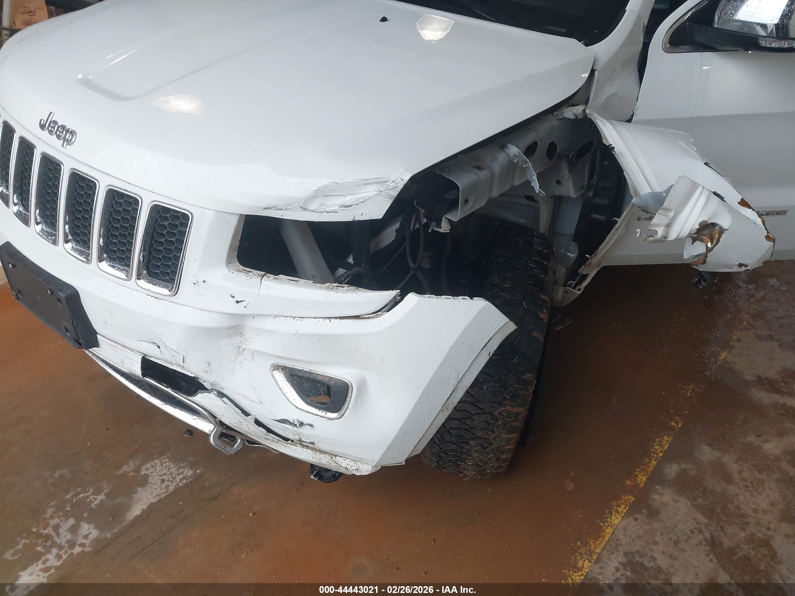 2014 Jeep Grand Cherokee Overland White vin: 1C4RJFCG2EC362790