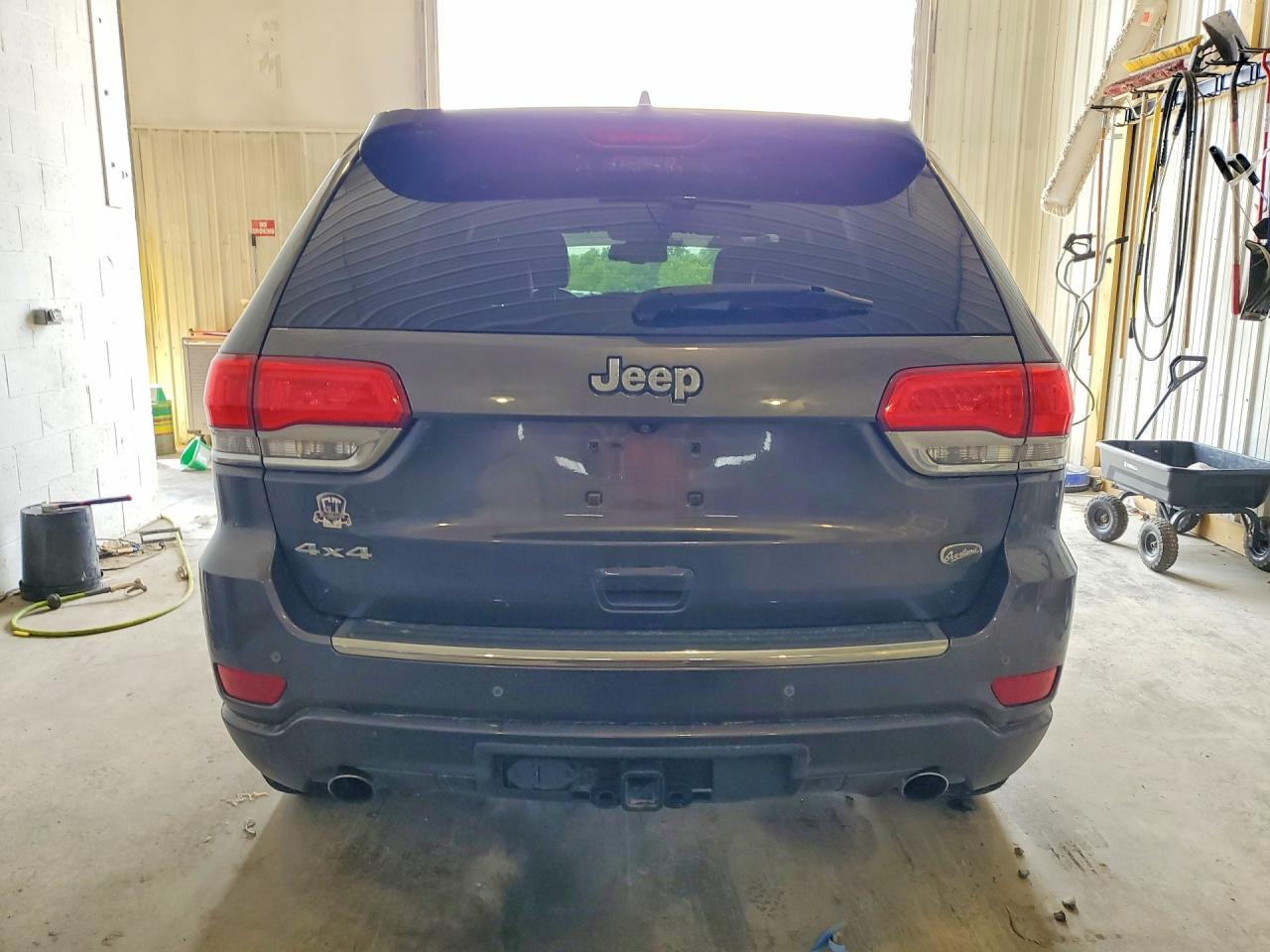 2014 Jeep Grand Cherokee Overland Gray vin: 1C4RJFCG2EC426259