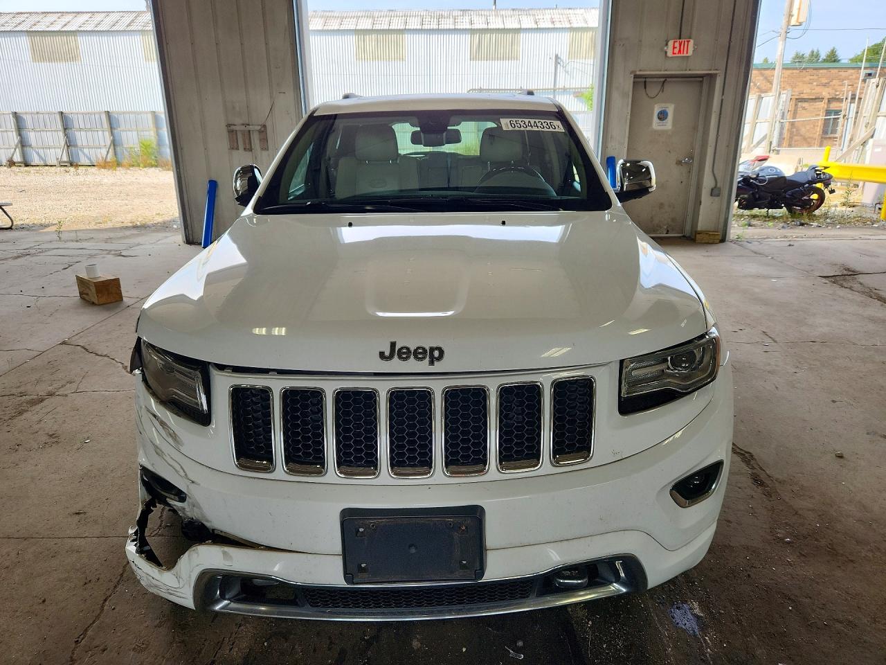 2014 Jeep Grand Cherokee Overland White vin: 1C4RJFCG2EC498675