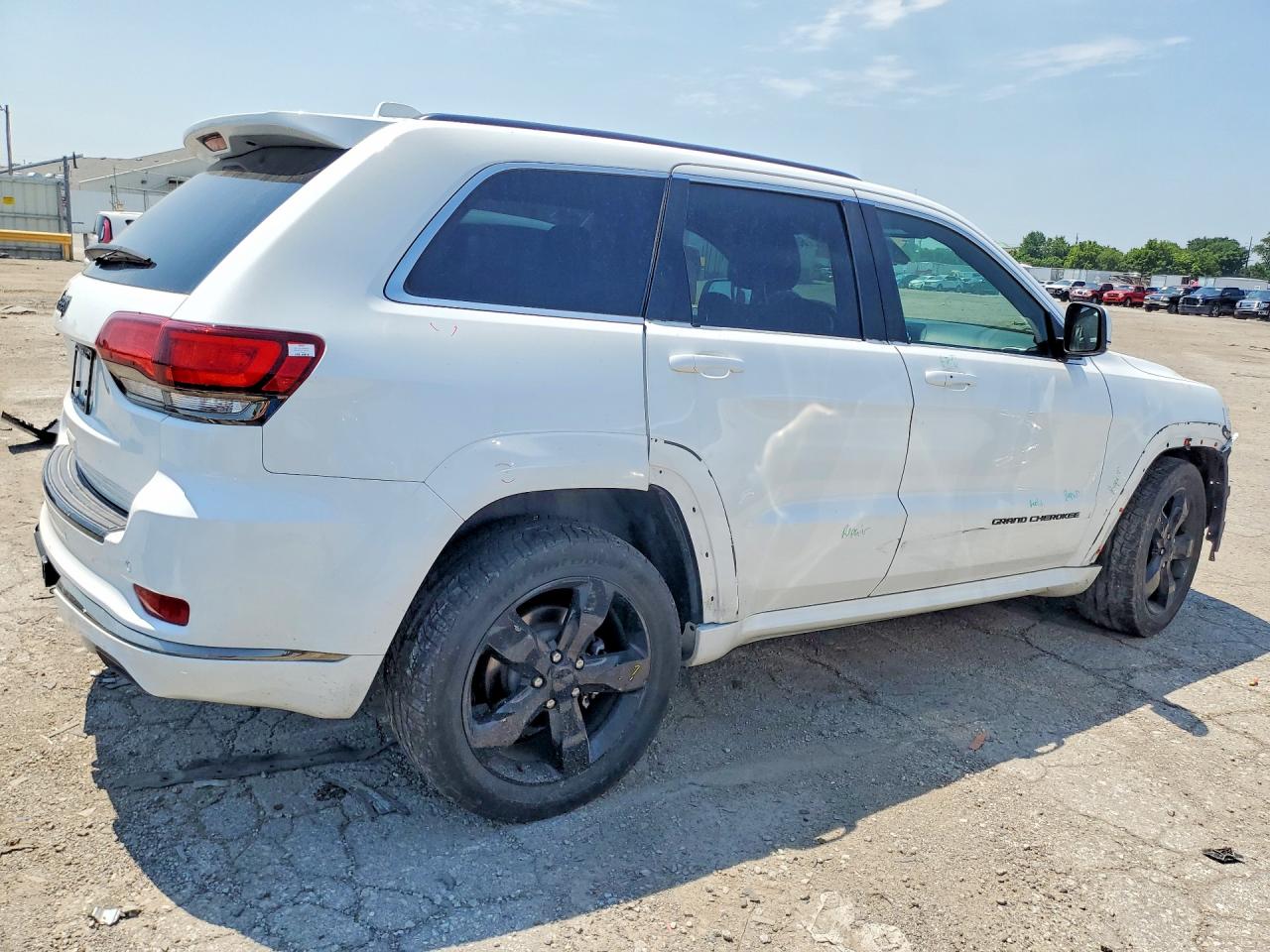 2015 Jeep Grand Cherokee Overland White vin: 1C4RJFCG2FC111043