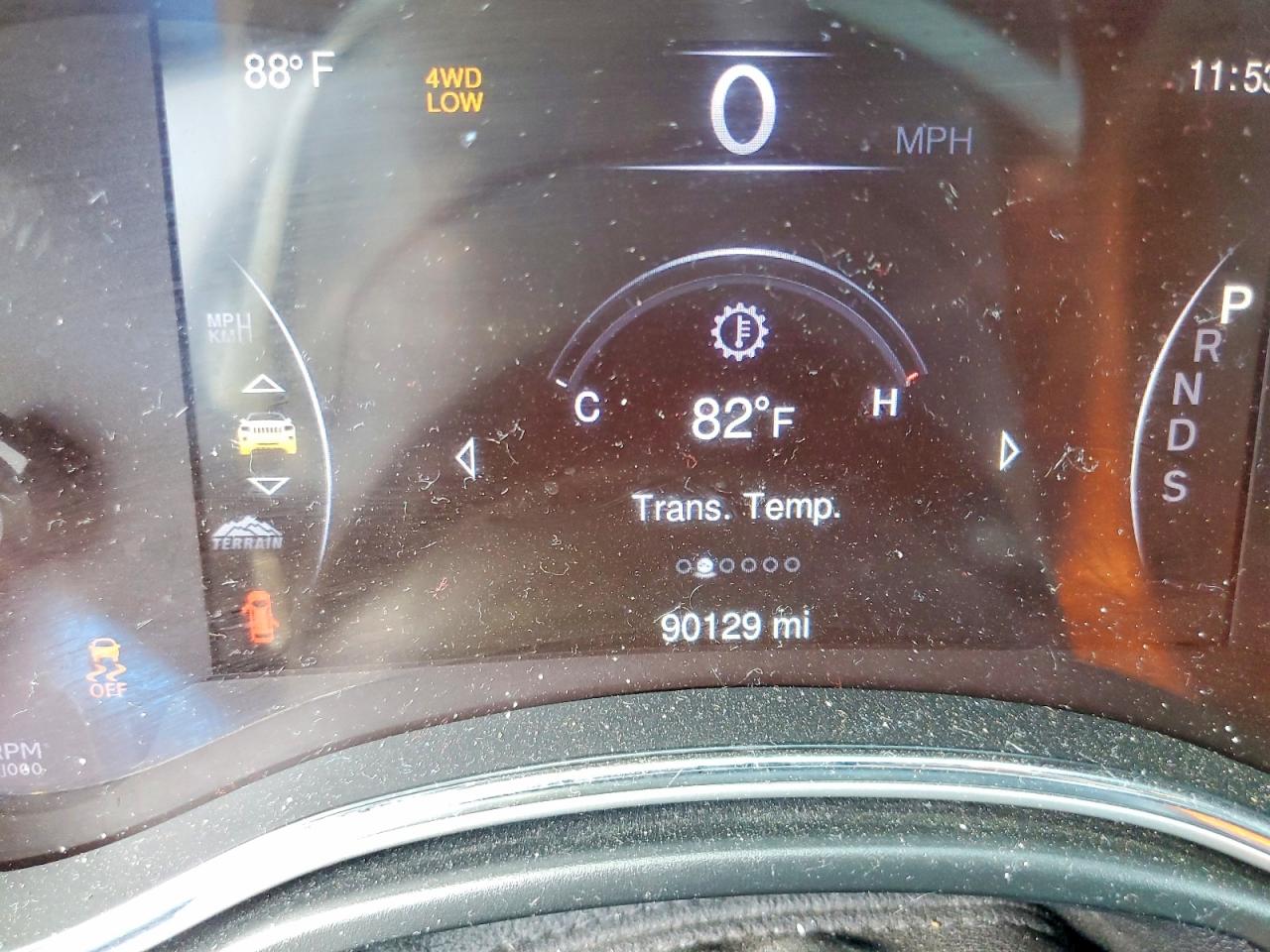 2015 Jeep Grand Cherokee Overland White vin: 1C4RJFCG2FC111043