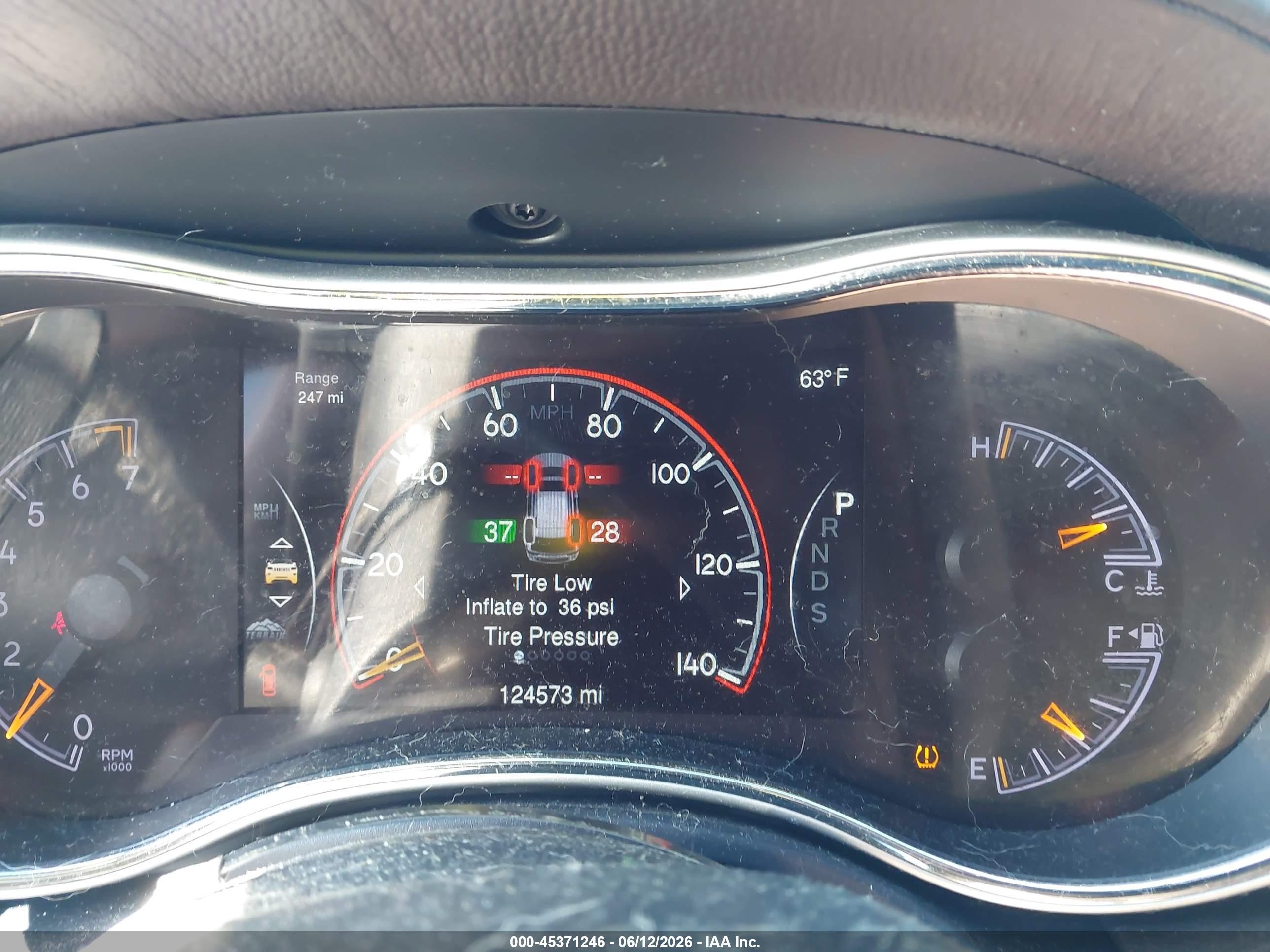 2015 Jeep Grand Cherokee Overland White vin: 1C4RJFCG2FC634112