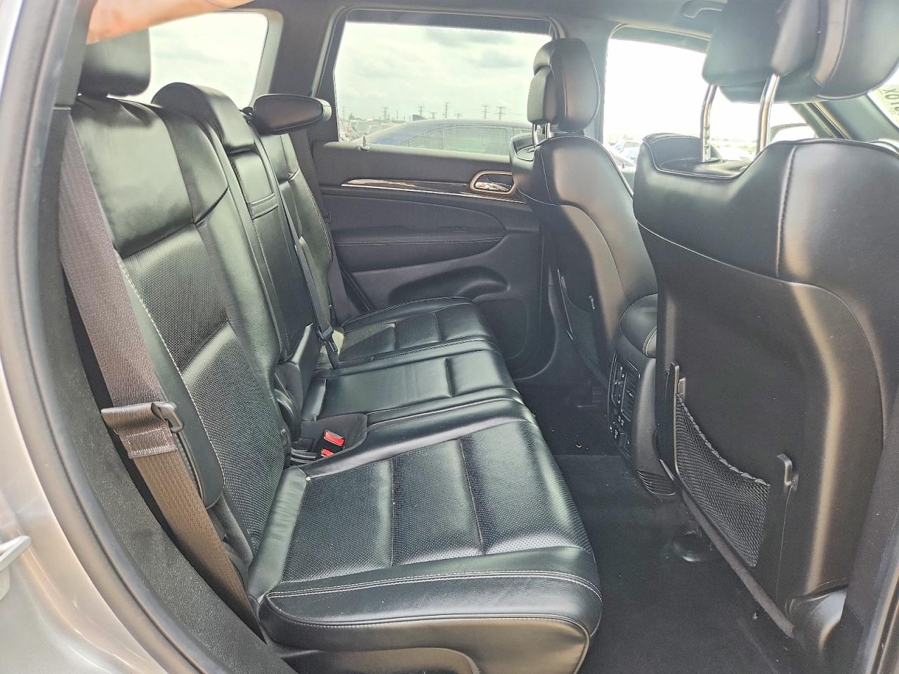 2015 Jeep Grand Cherokee Overland Серебряный vin: 1C4RJFCG2FC639634