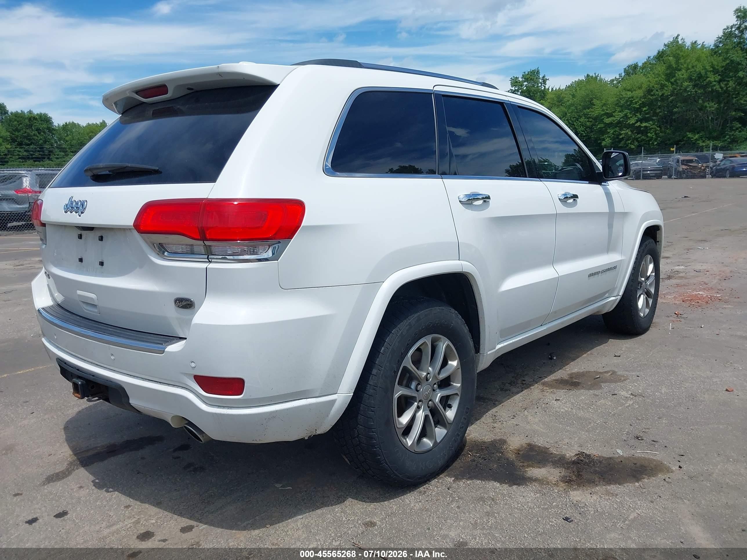 2015 Jeep Grand Cherokee Overland White vin: 1C4RJFCG2FC664548
