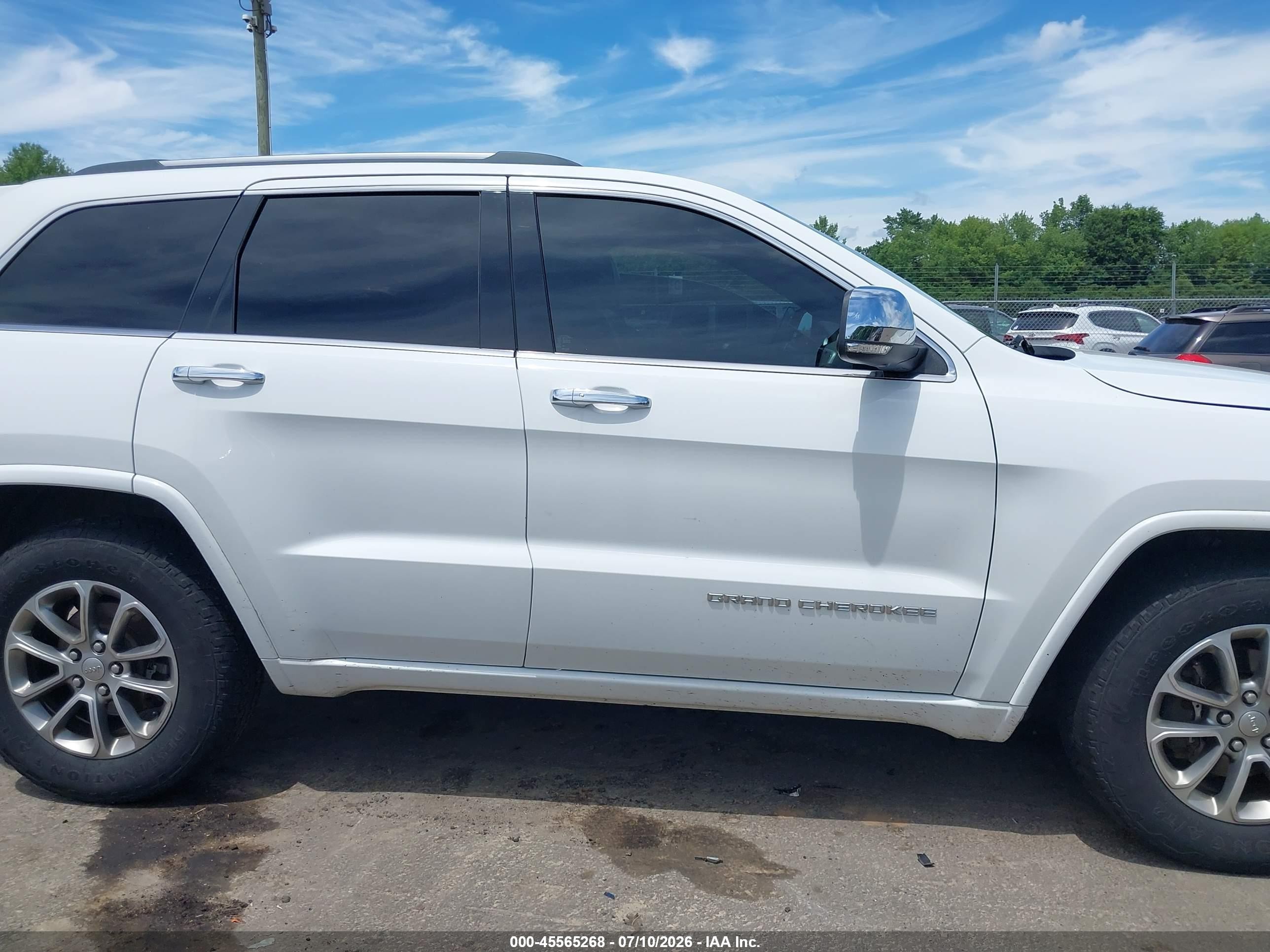 2015 Jeep Grand Cherokee Overland White vin: 1C4RJFCG2FC664548