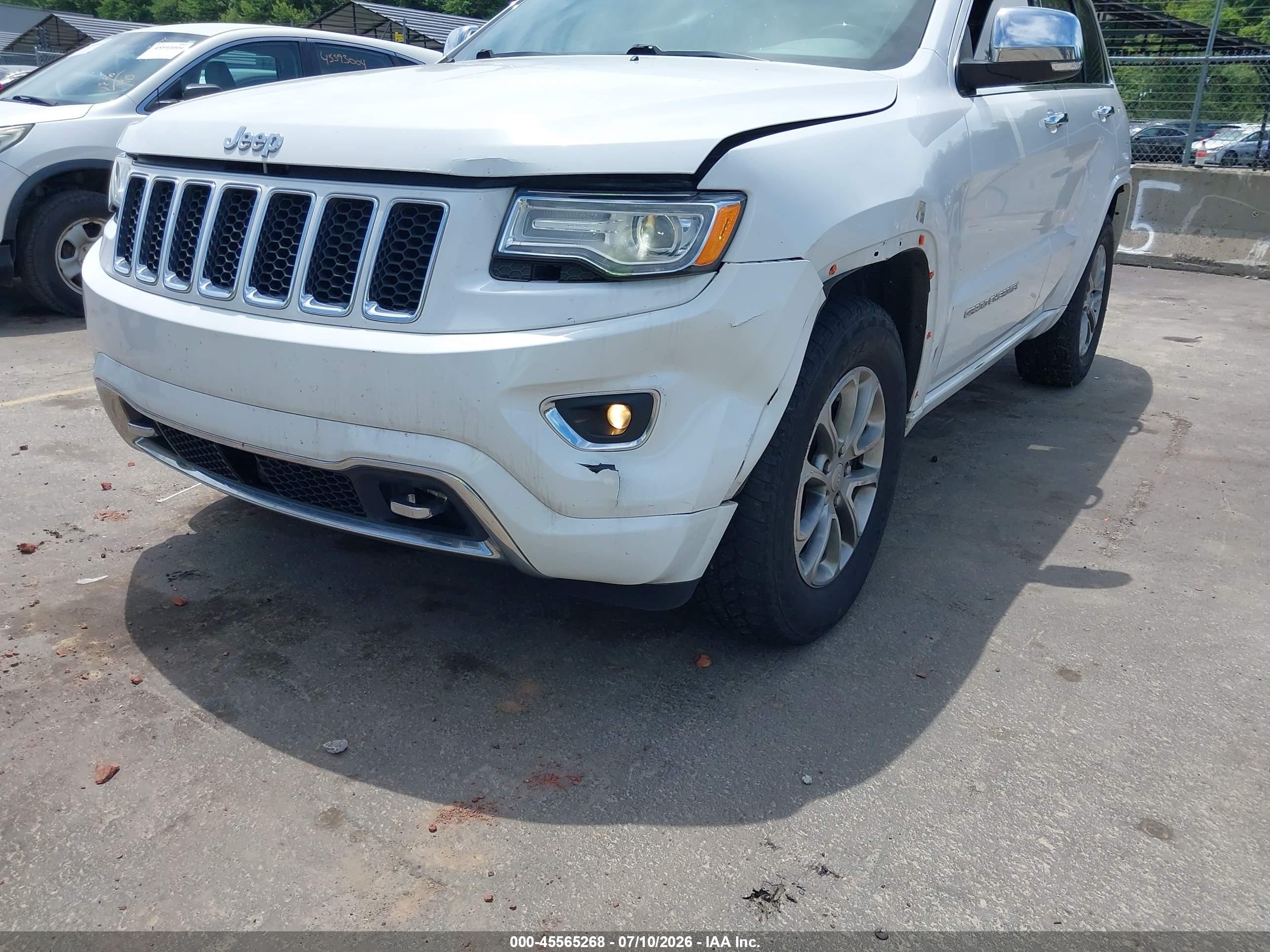 2015 Jeep Grand Cherokee Overland White vin: 1C4RJFCG2FC664548