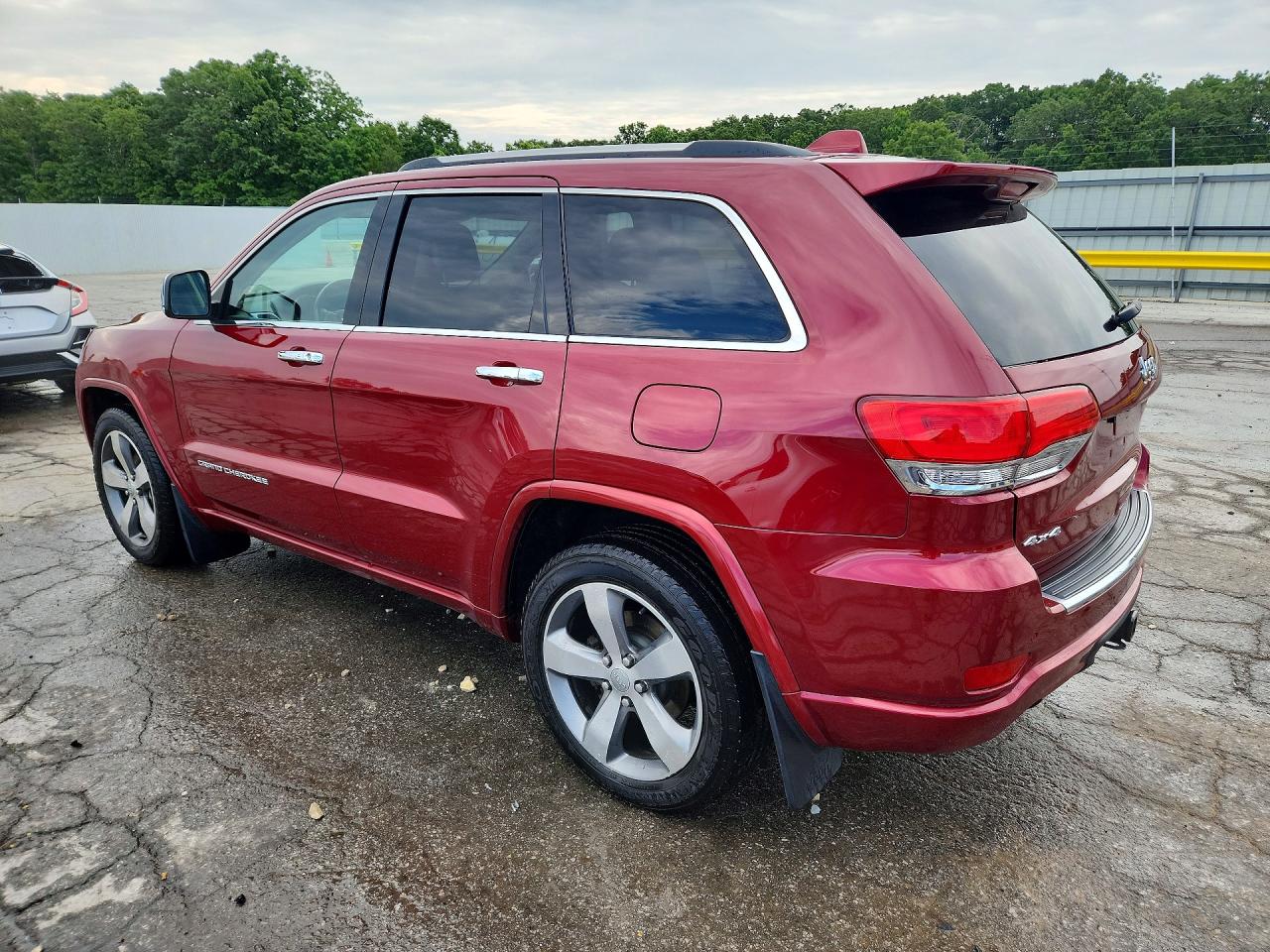2015 Jeep Grand Cherokee Overland Red vin: 1C4RJFCG2FC677302