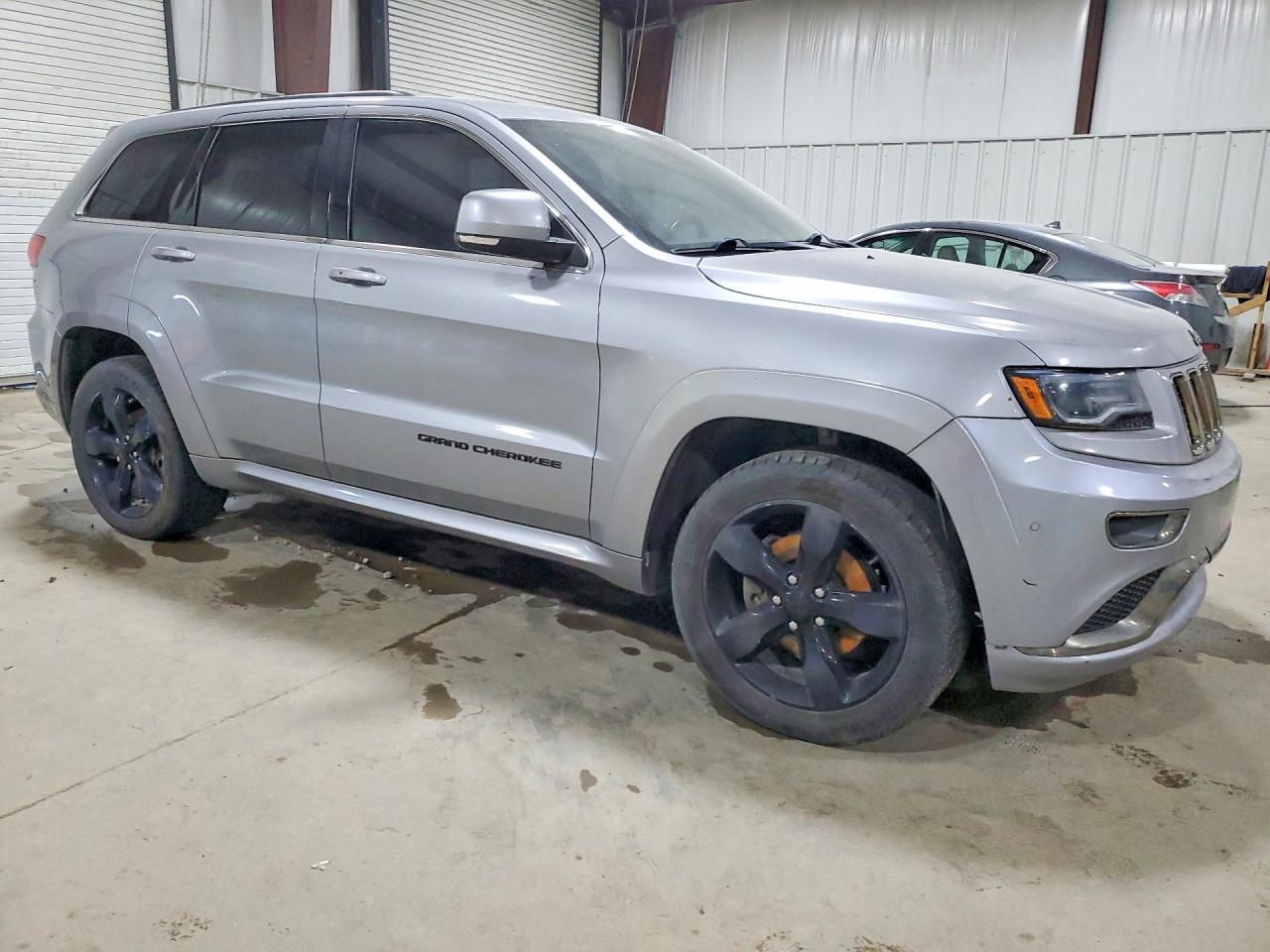 2016 Jeep Grand Cherokee Overland Silver vin: 1C4RJFCG2GC439872