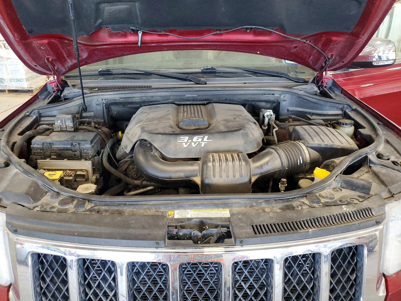 2012 Jeep Grand Cherokee Overland Maroon vin: 1C4RJFCG3CC133404