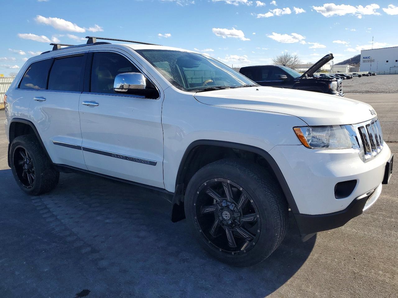 2013 Jeep Grand Cherokee Overland White vin: 1C4RJFCG3DC606882