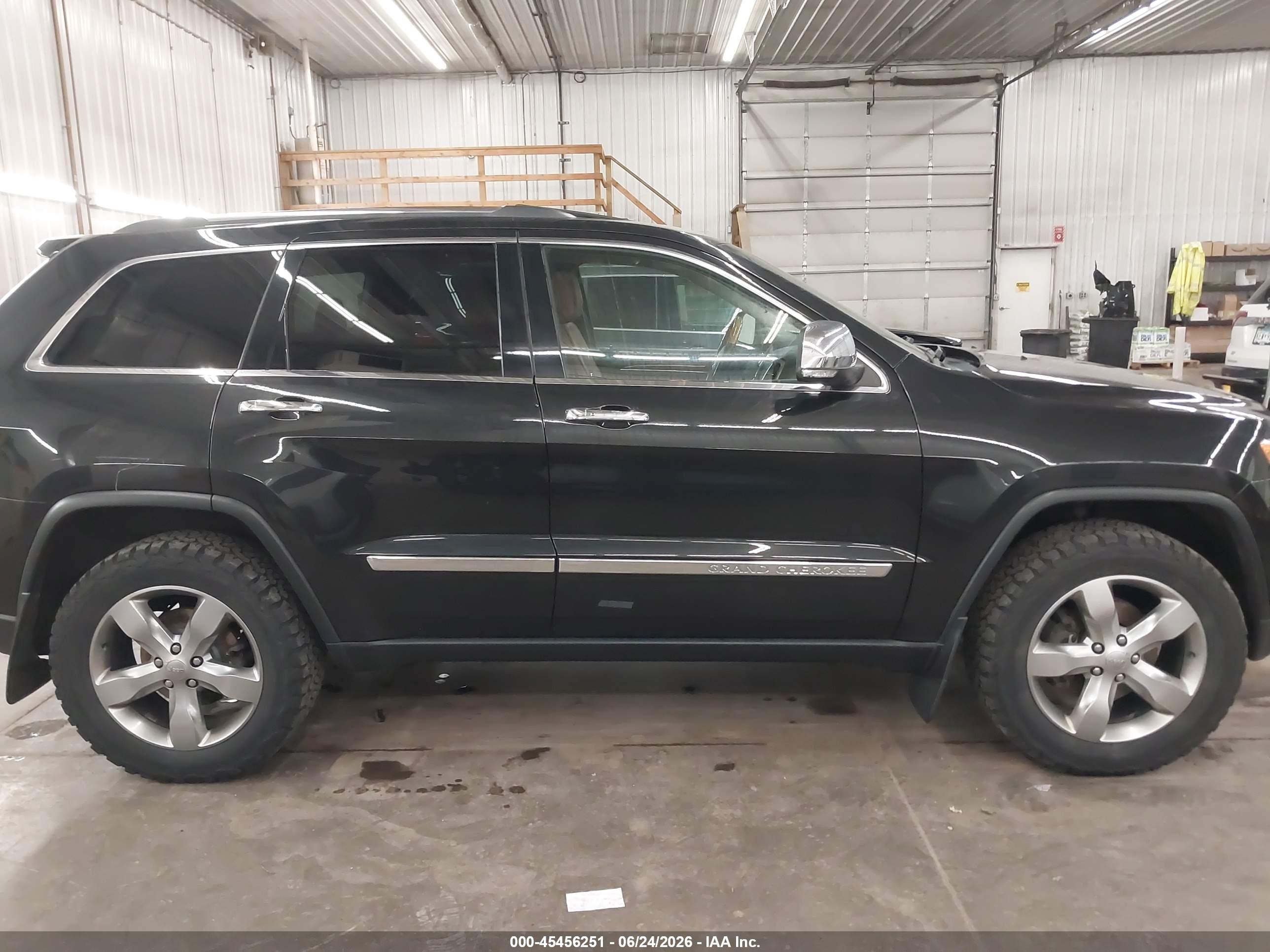 2013 Jeep Grand Cherokee Overland Dark Blue vin: 1C4RJFCG3DC607143