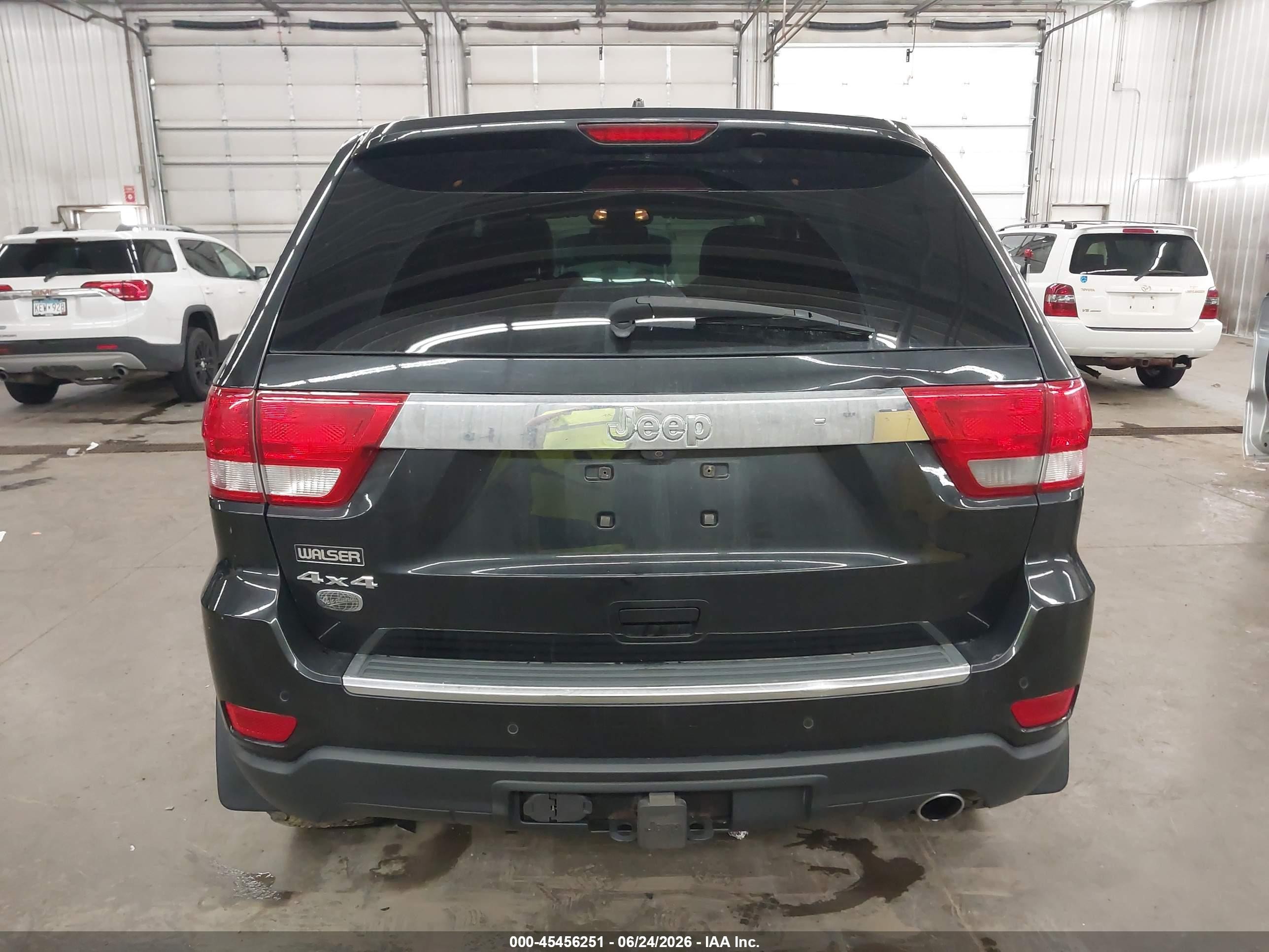 2013 Jeep Grand Cherokee Overland Dark Blue vin: 1C4RJFCG3DC607143