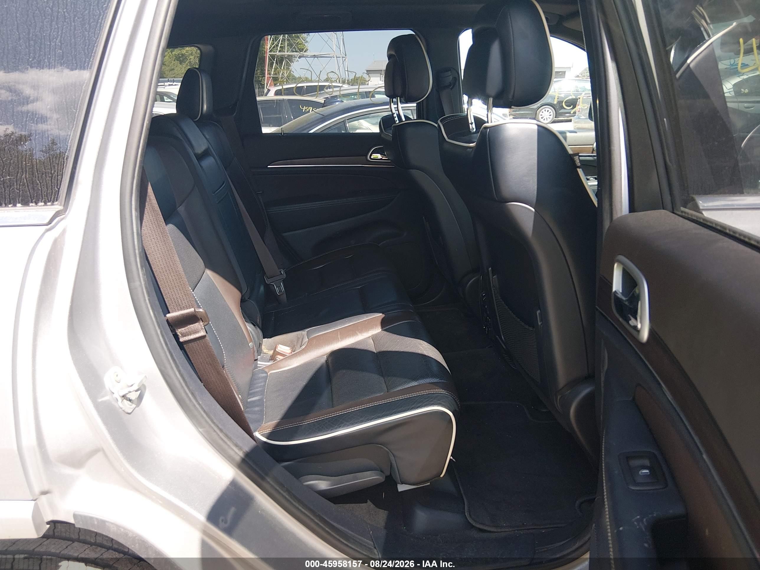 2014 Jeep Grand Cherokee Overland Серебряный vin: 1C4RJFCG3EC207620