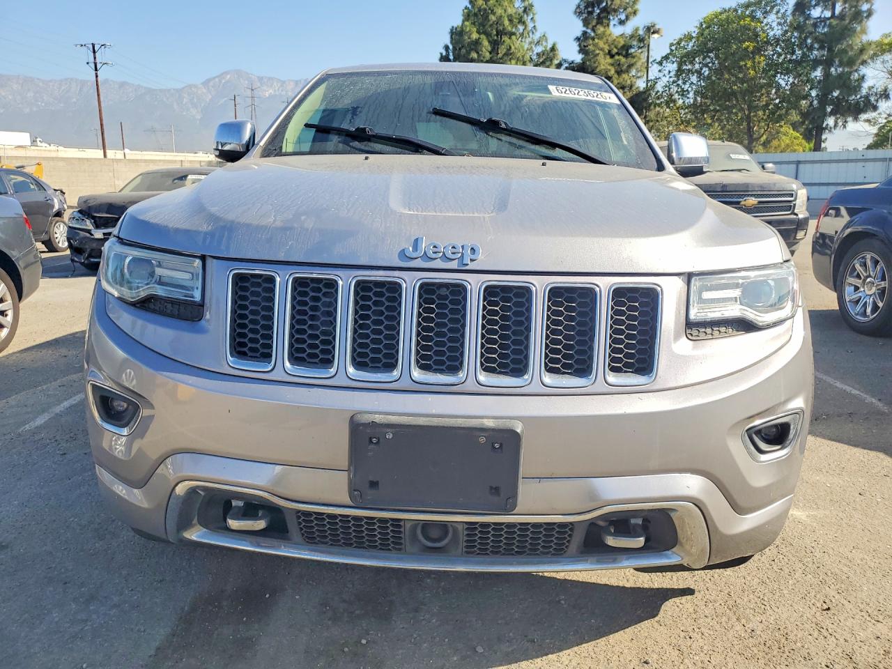 2014 Jeep Grand Cherokee Overland Silver vin: 1C4RJFCG3EC226538