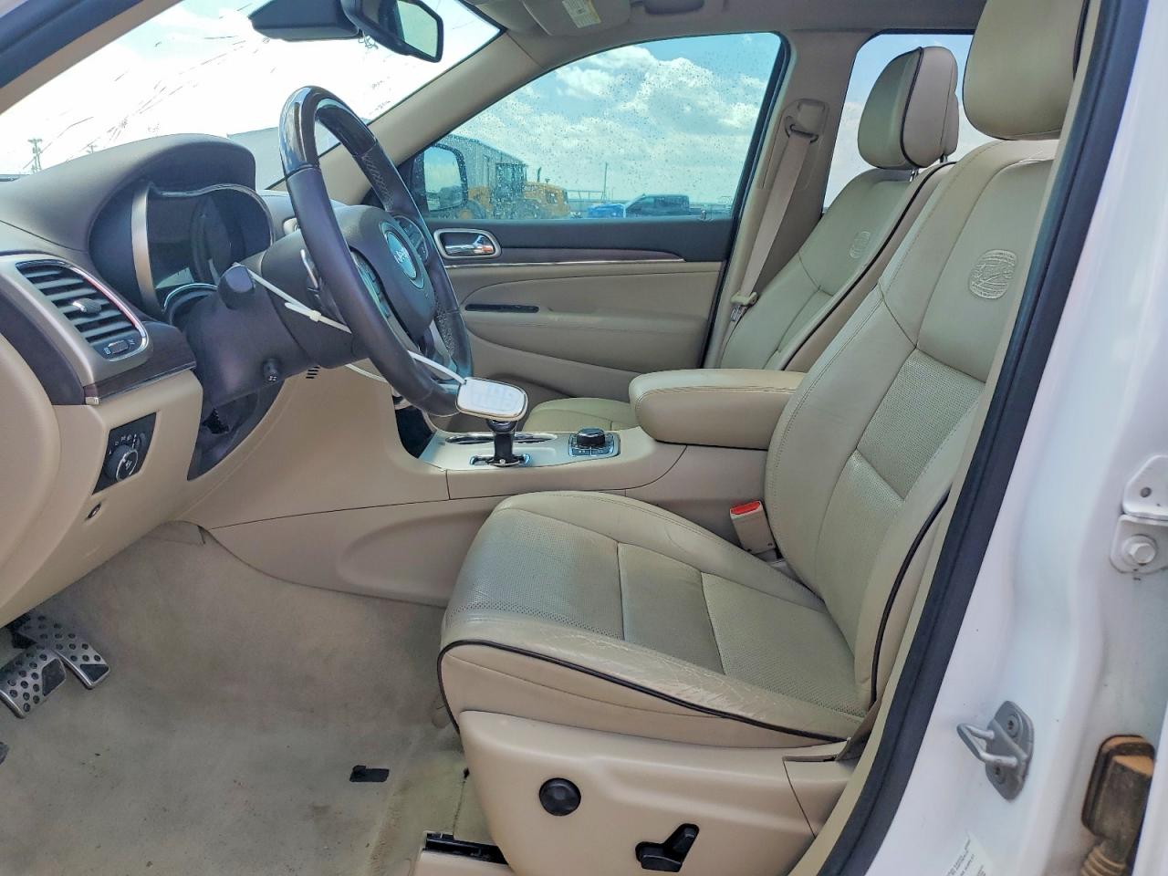 2014 Jeep Grand Cherokee Overland White vin: 1C4RJFCG3EC272998