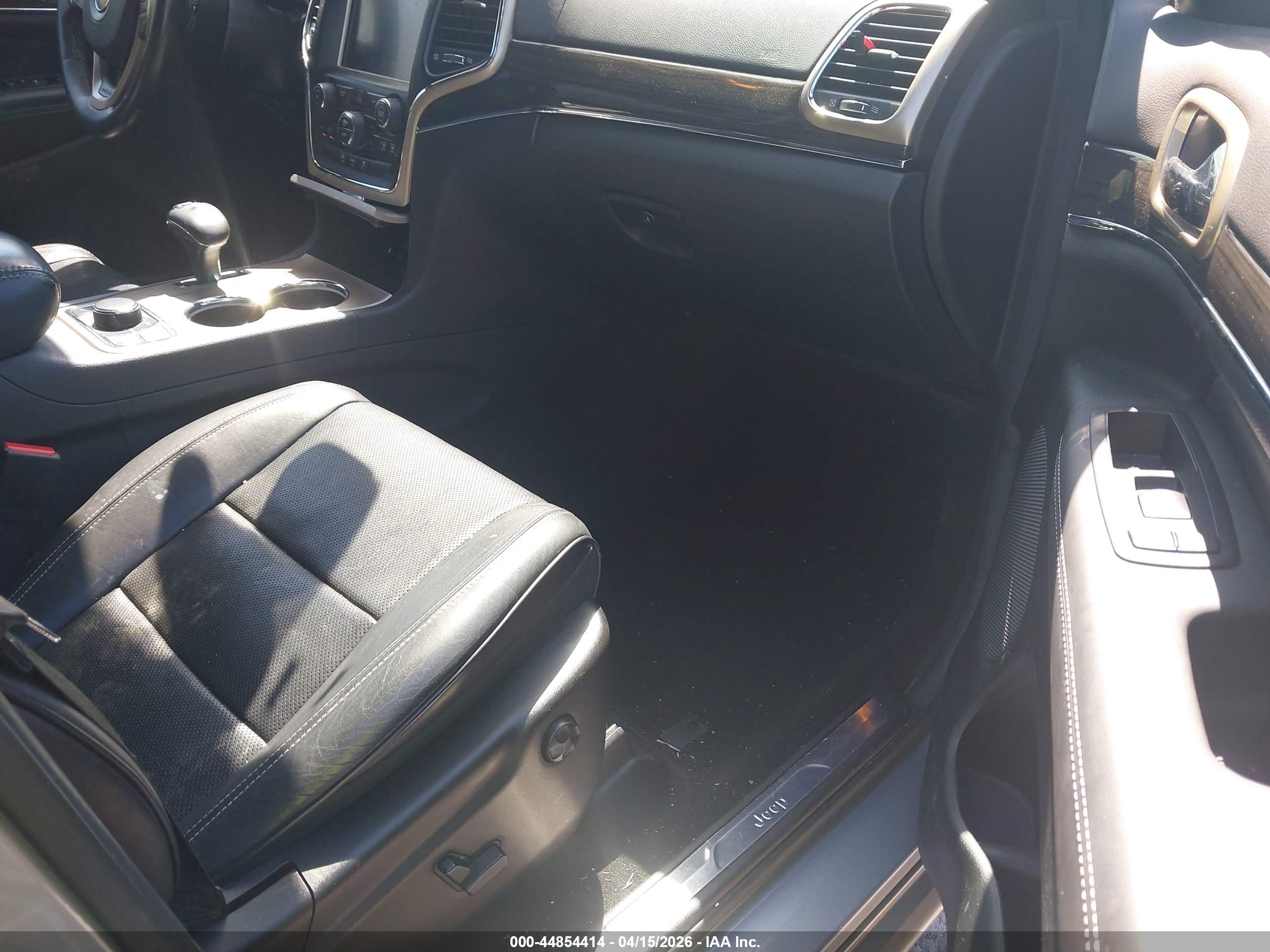 2014 Jeep Grand Cherokee Overland Серебряный vin: 1C4RJFCG3EC423273